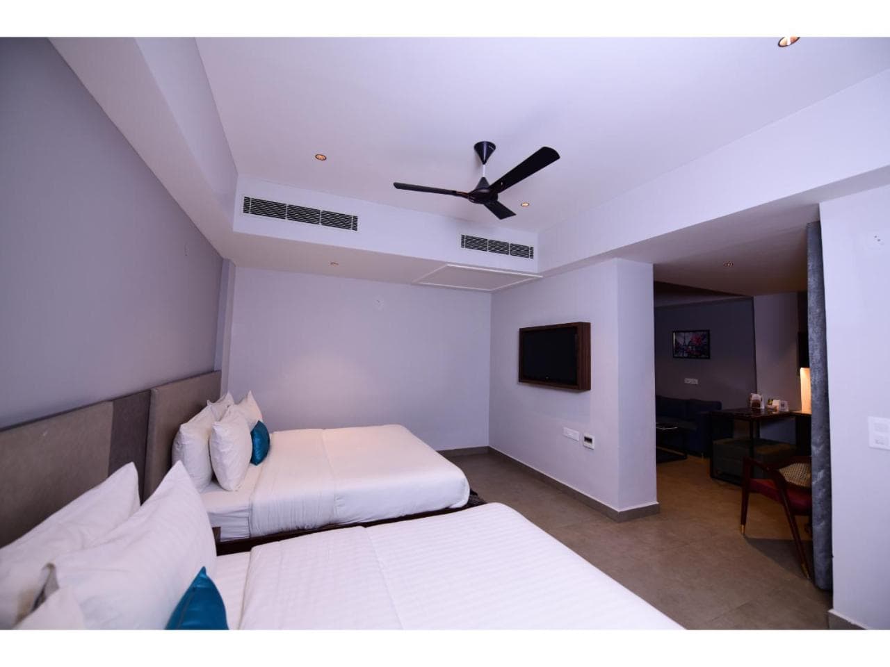 Belvedere Suites photo 5