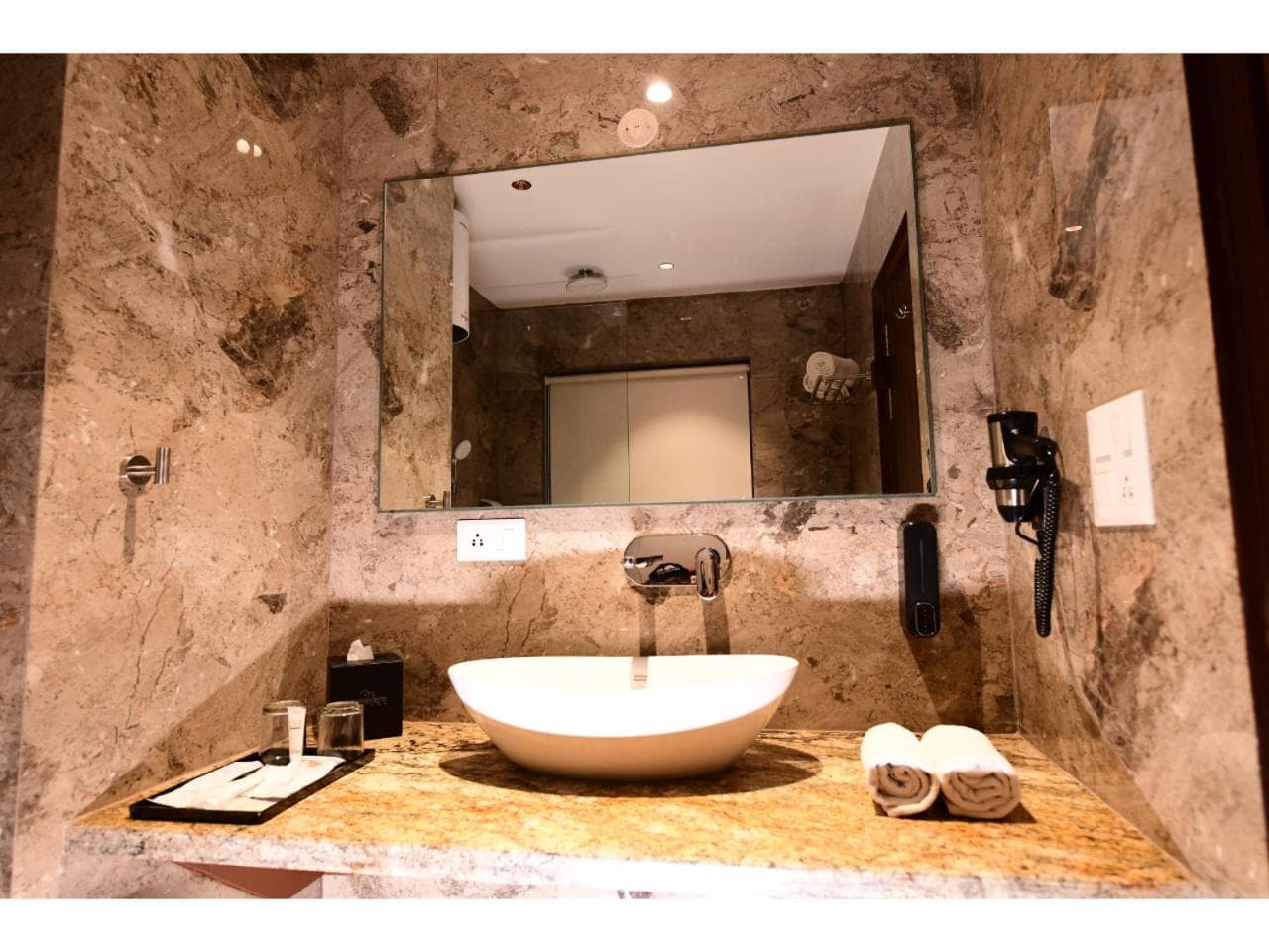 Belvedere Suites photo 3