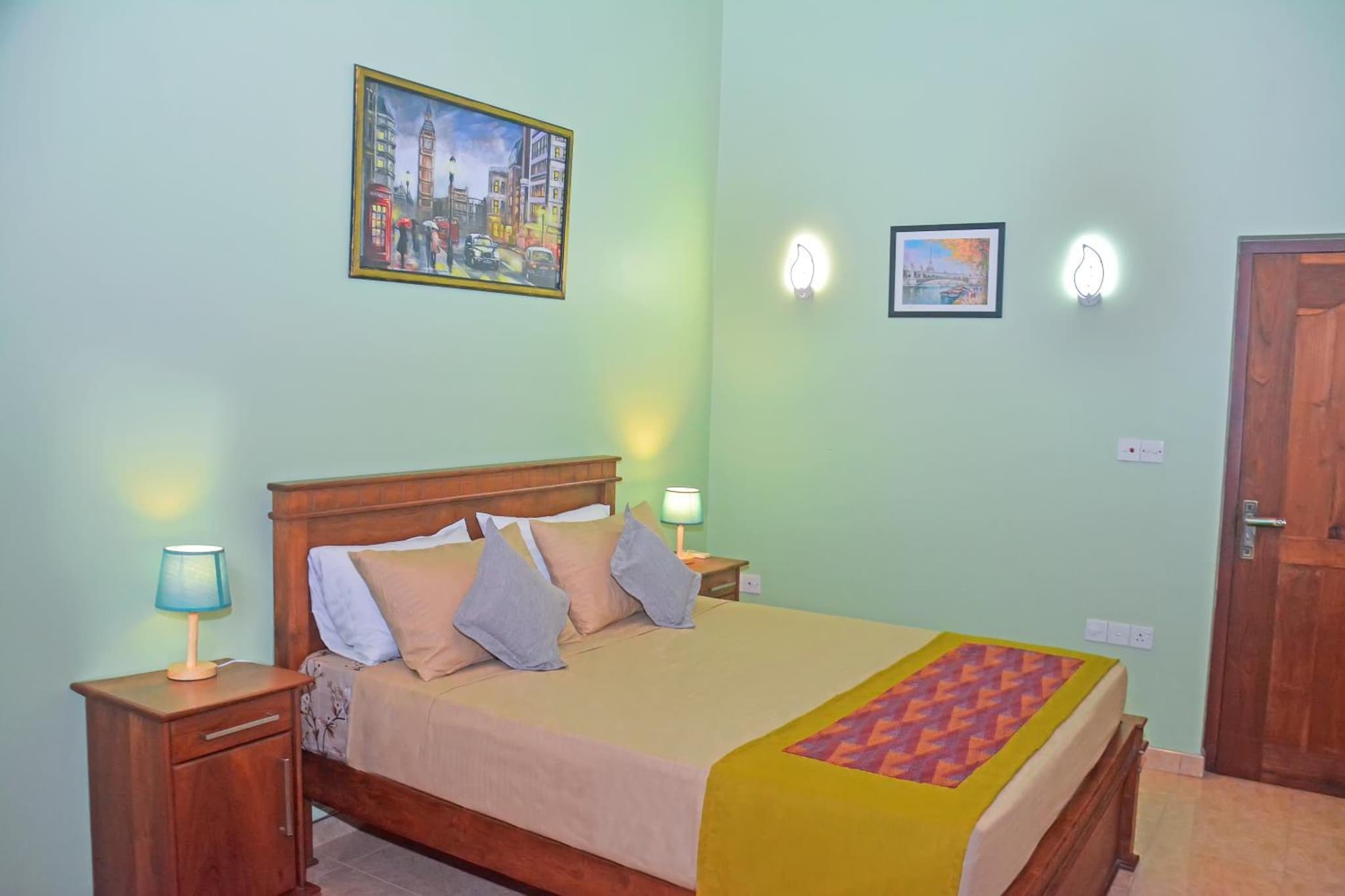 Elisach Serenity House - 4 BHK Villa in Sri Lanka - near to Airport photo 7