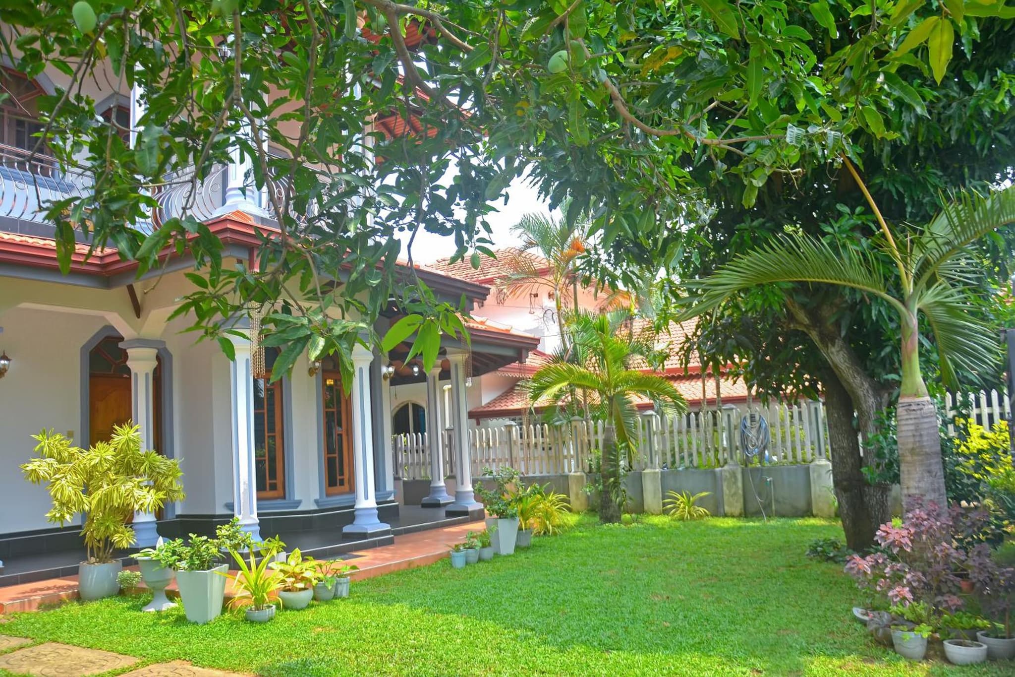 Elisach Serenity House - 4 BHK Villa in Sri Lanka - near to Airport photo 9