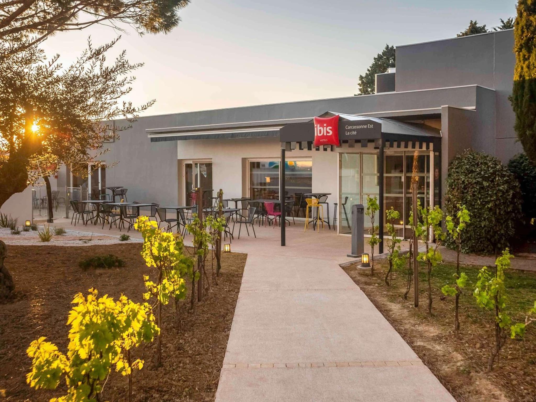 ibis Carcassonne Est la Cité