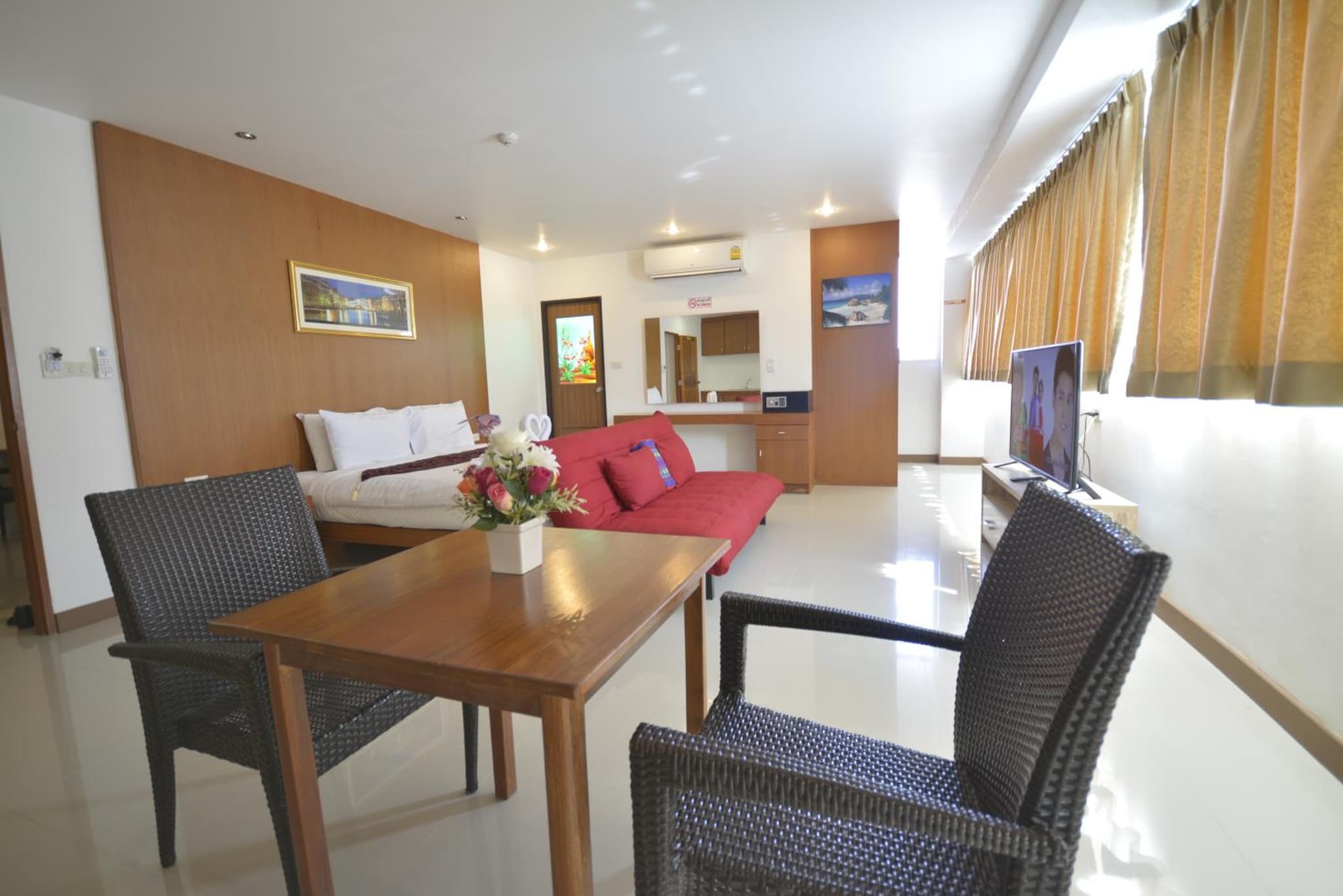 The Patong Center Hotel photo 7