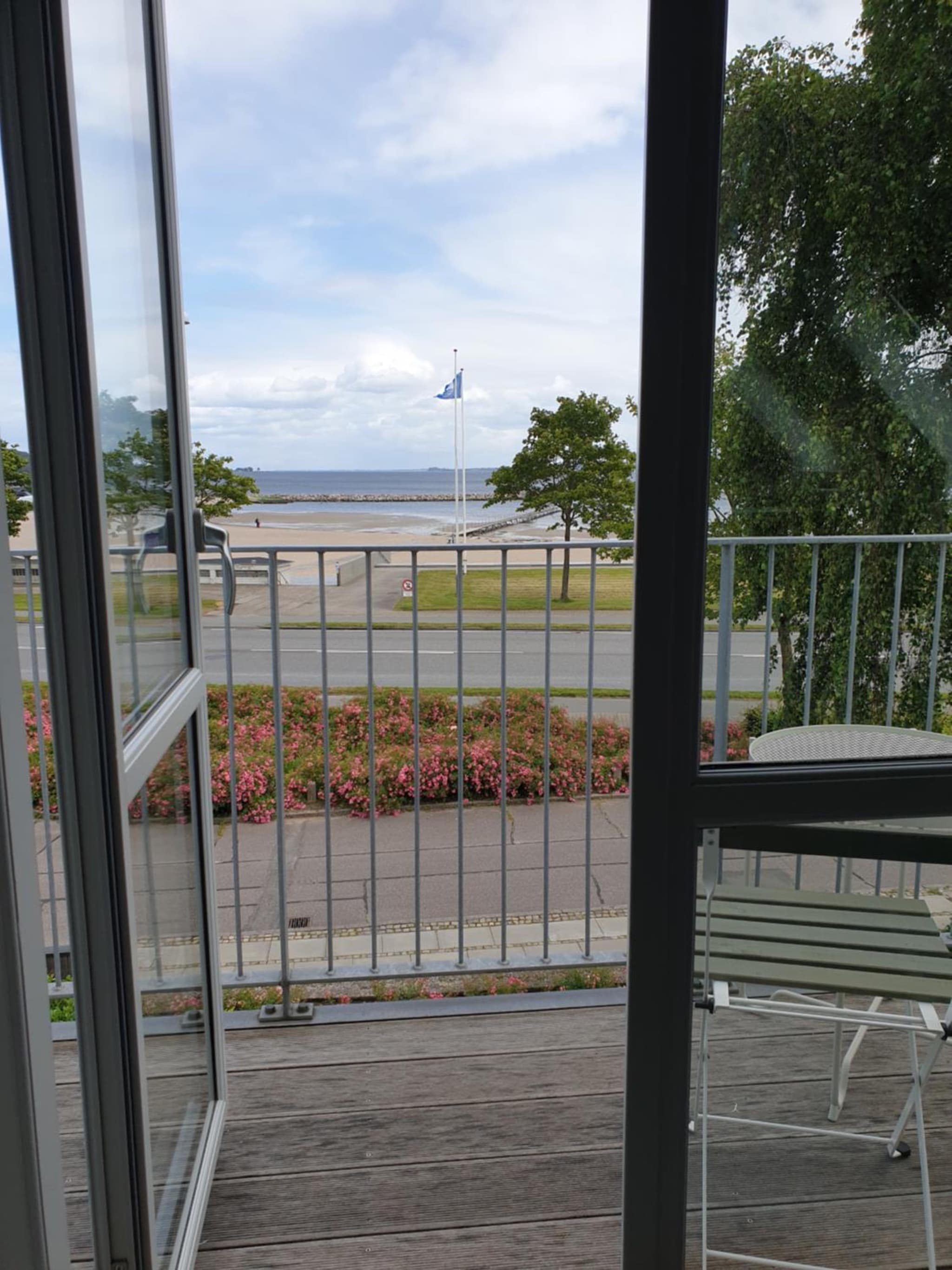 SKAU Beach View photo 9