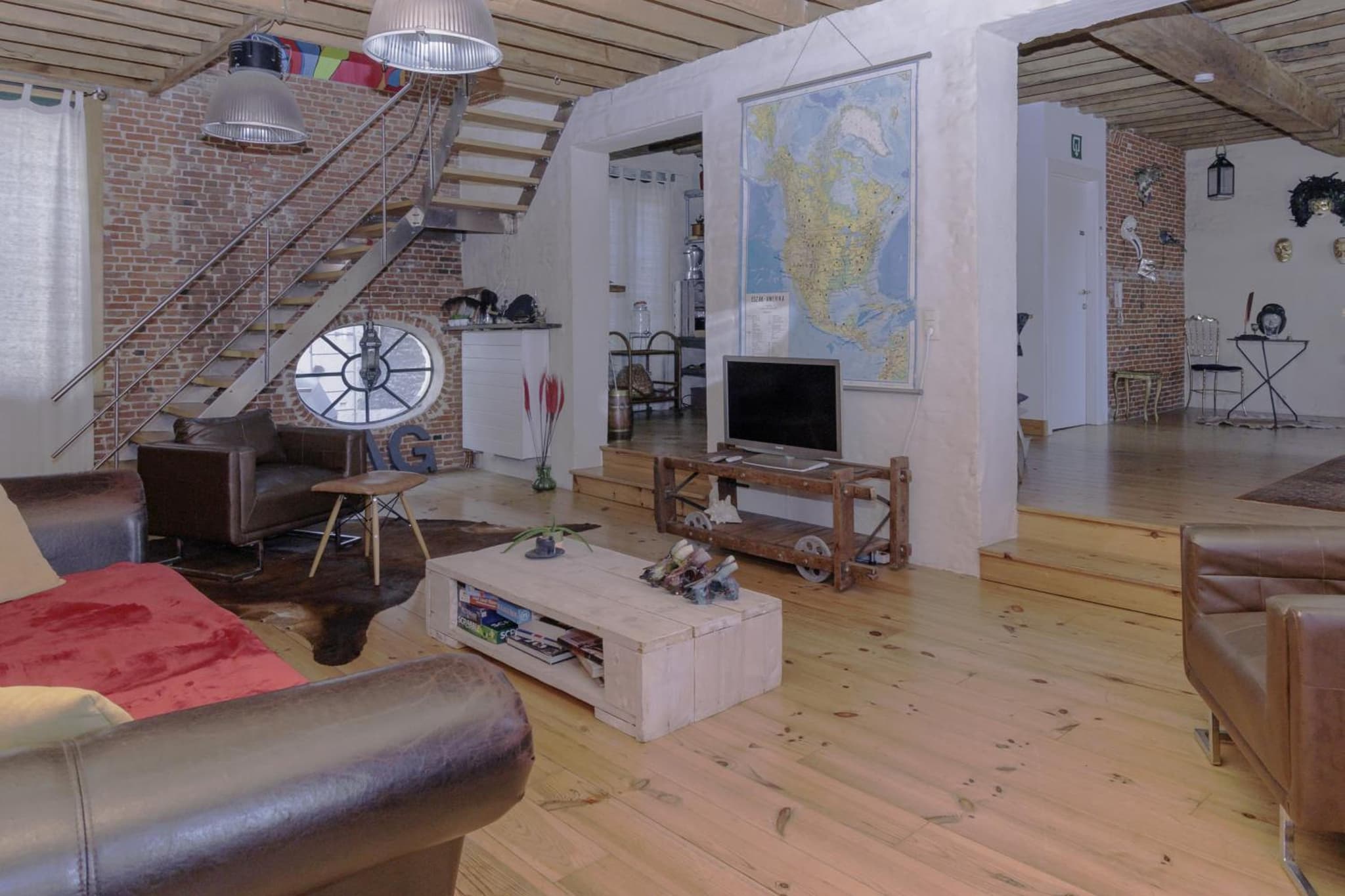 Re-claimed Loft photo 5