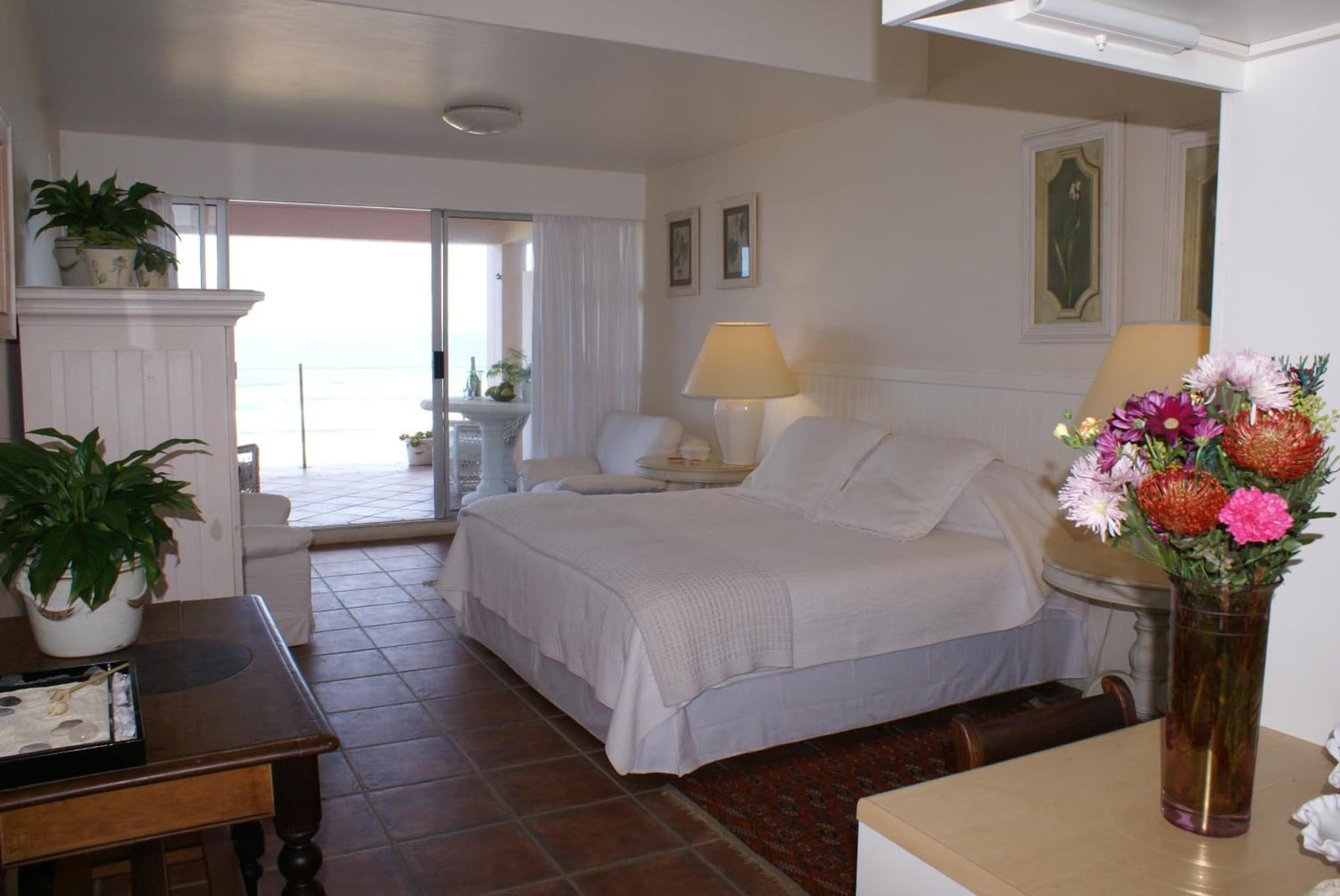 The Pink Lodge on The Beach photo 2