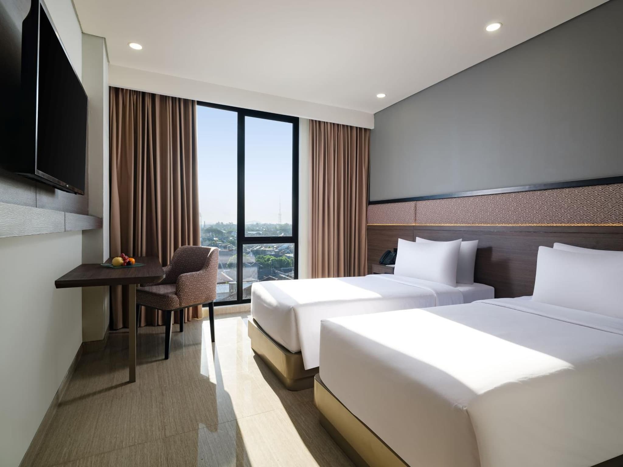 Hotel Santika Blitar photo 2