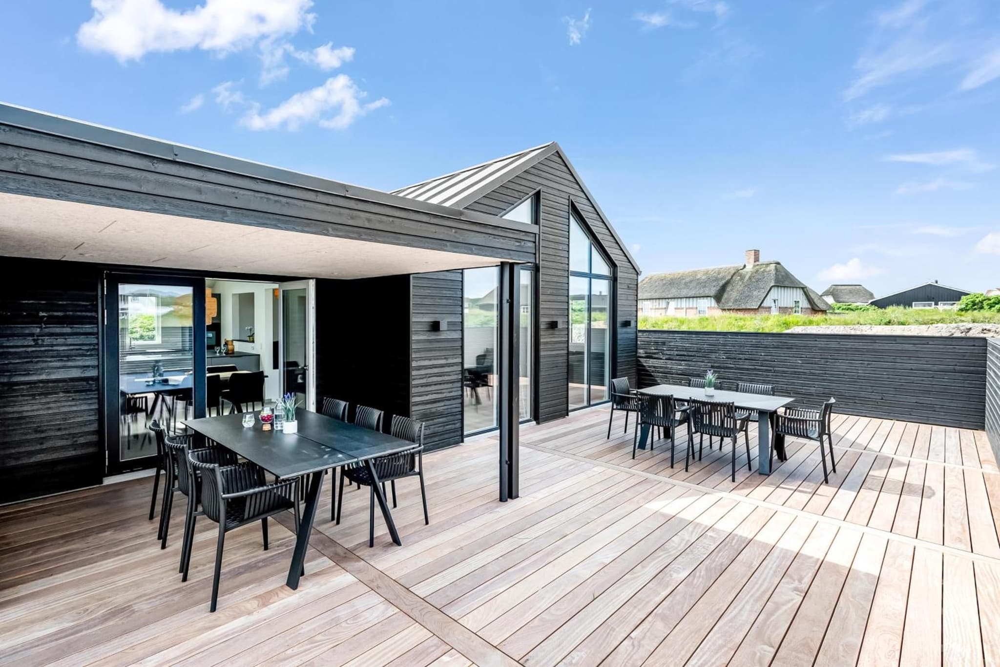 Exclusive Newly Built Pool House With Outdoor Spa - 1032 photo 3