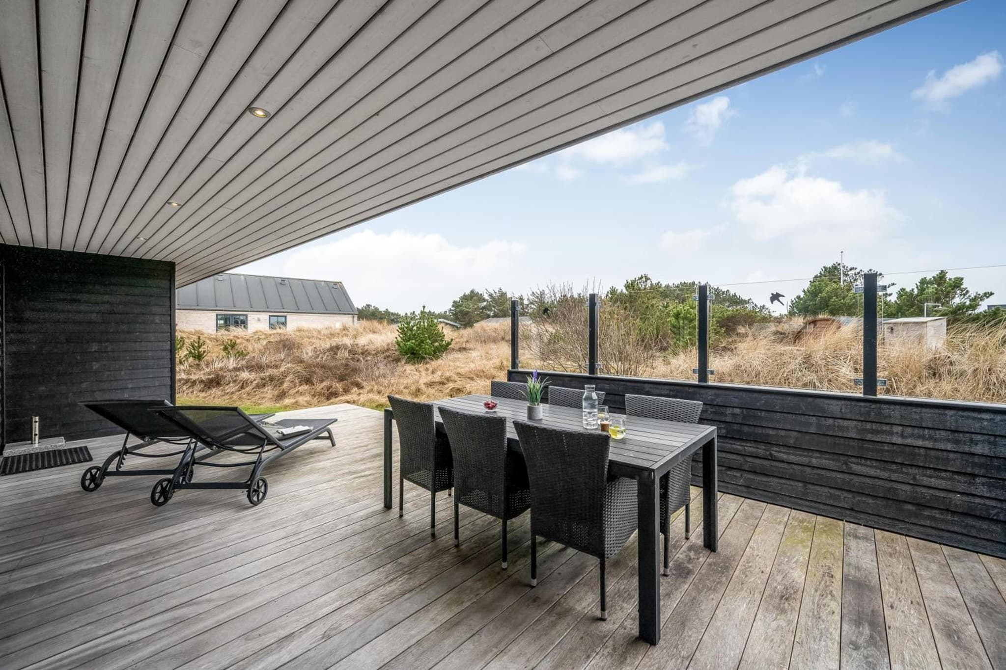 Bright And Modern Holiday Home - 1026 photo 4