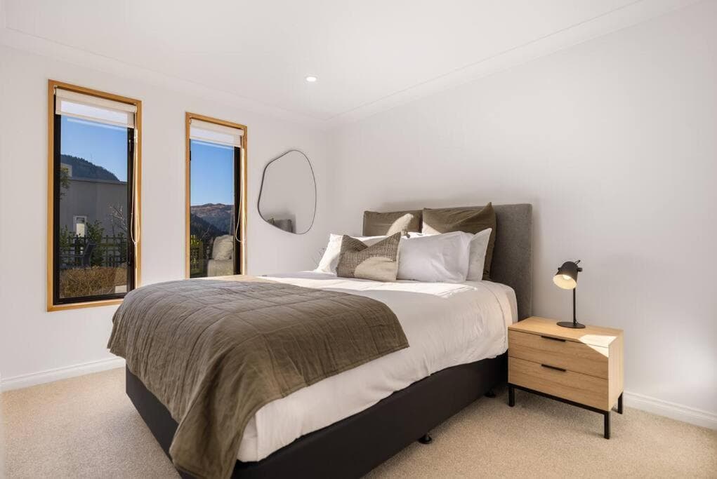 Fabulous Home with Great Views photo 4