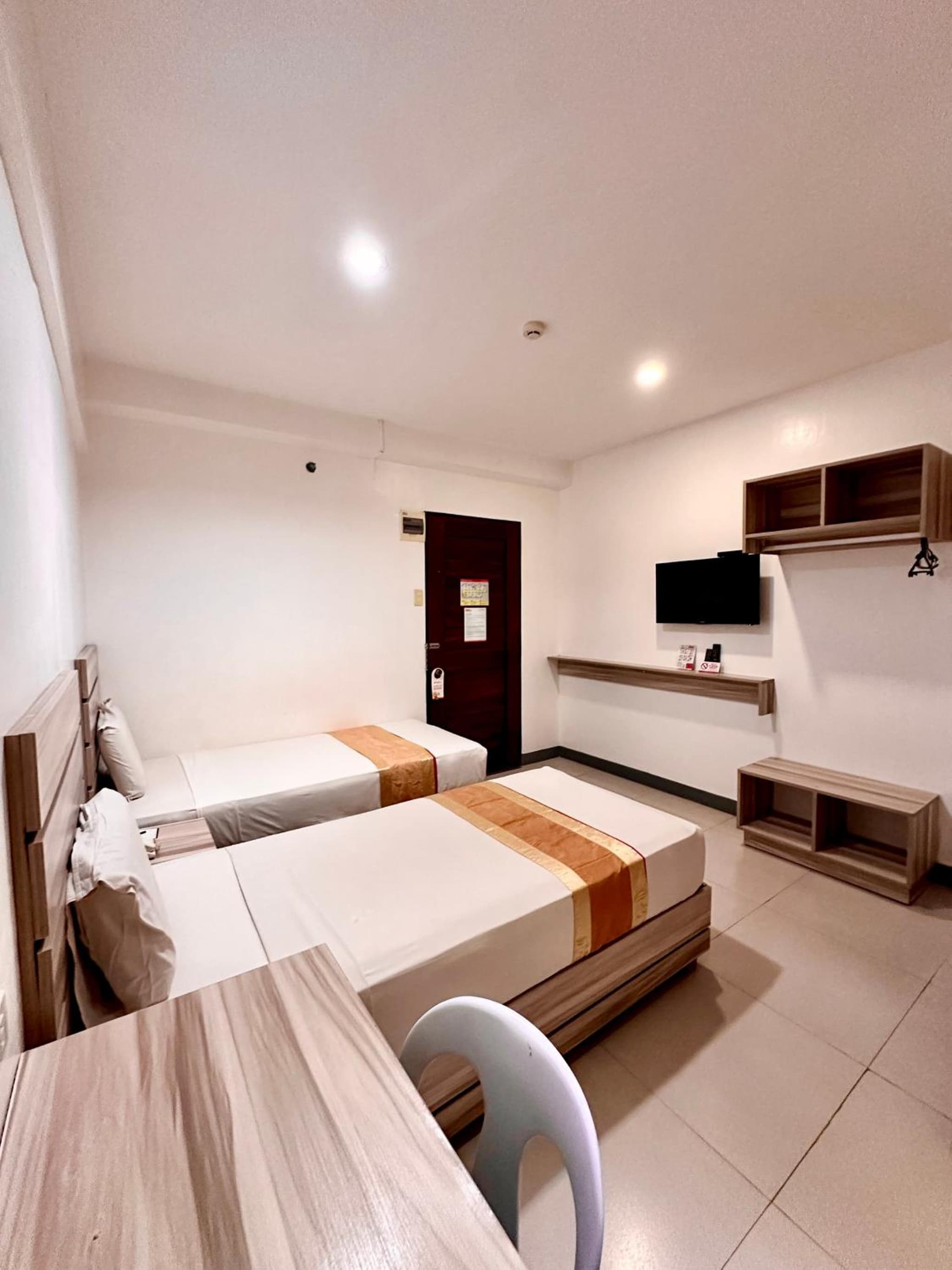Travelbee Fuente Inn photo 7