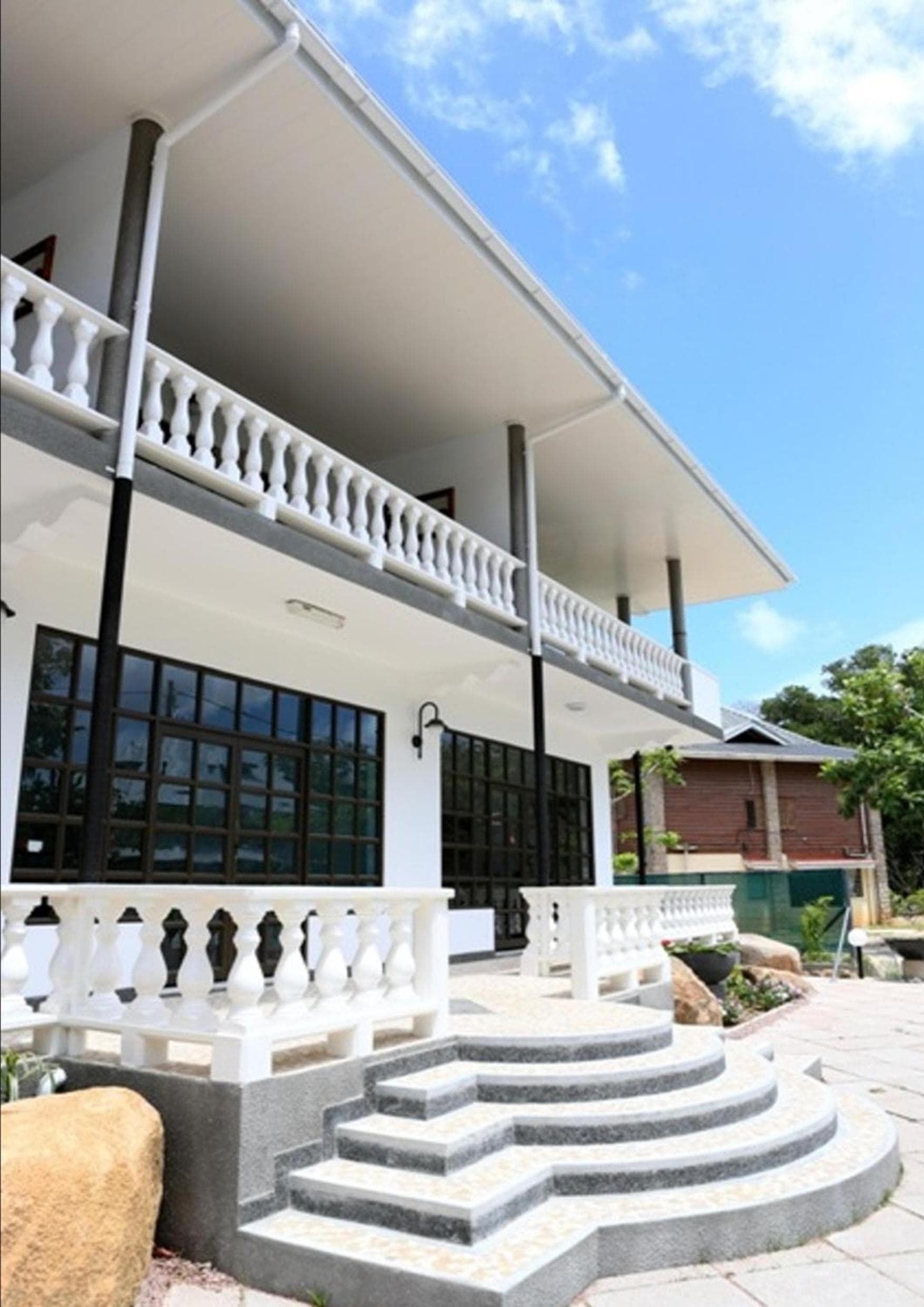 La Digue Self-Catering Apartments photo 2