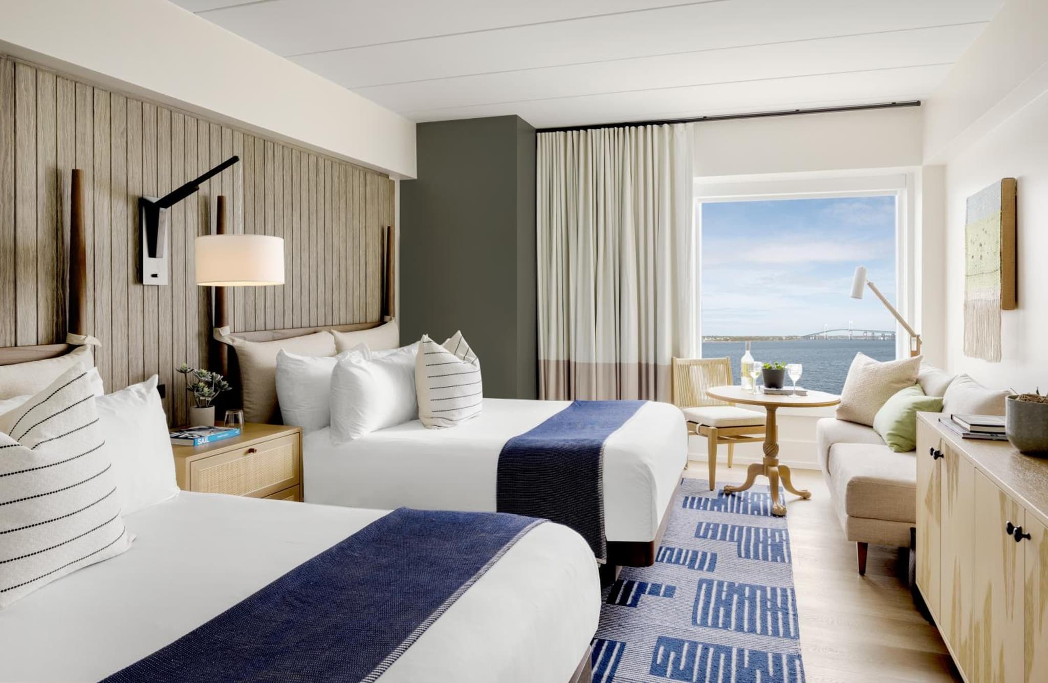 Newport Harbor Island Resort photo 8