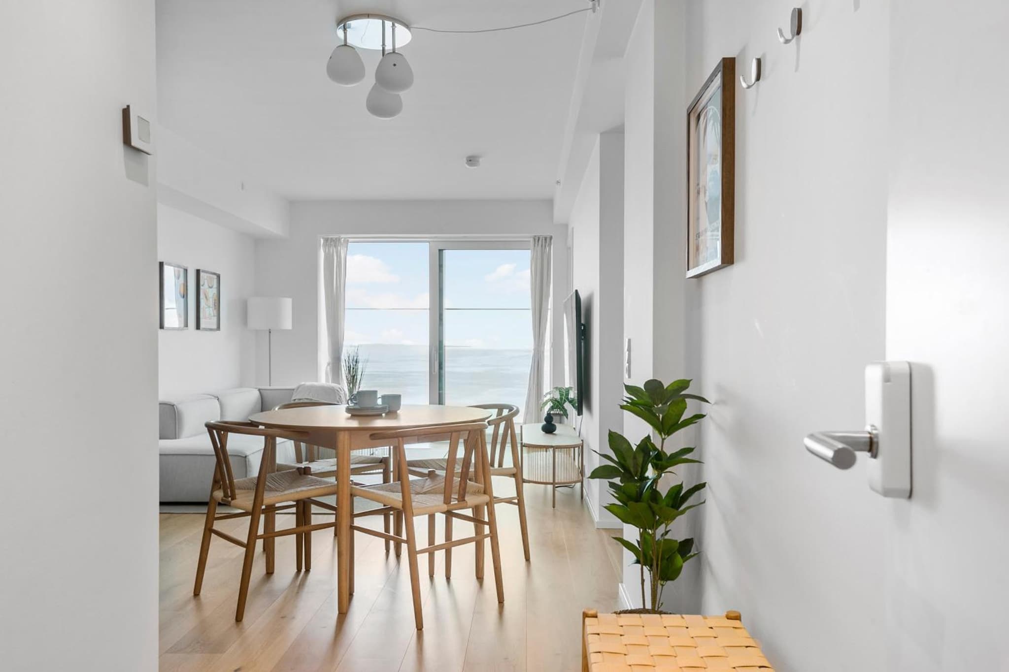 Breathtaking Ocean Views & Private Balcony photo 8