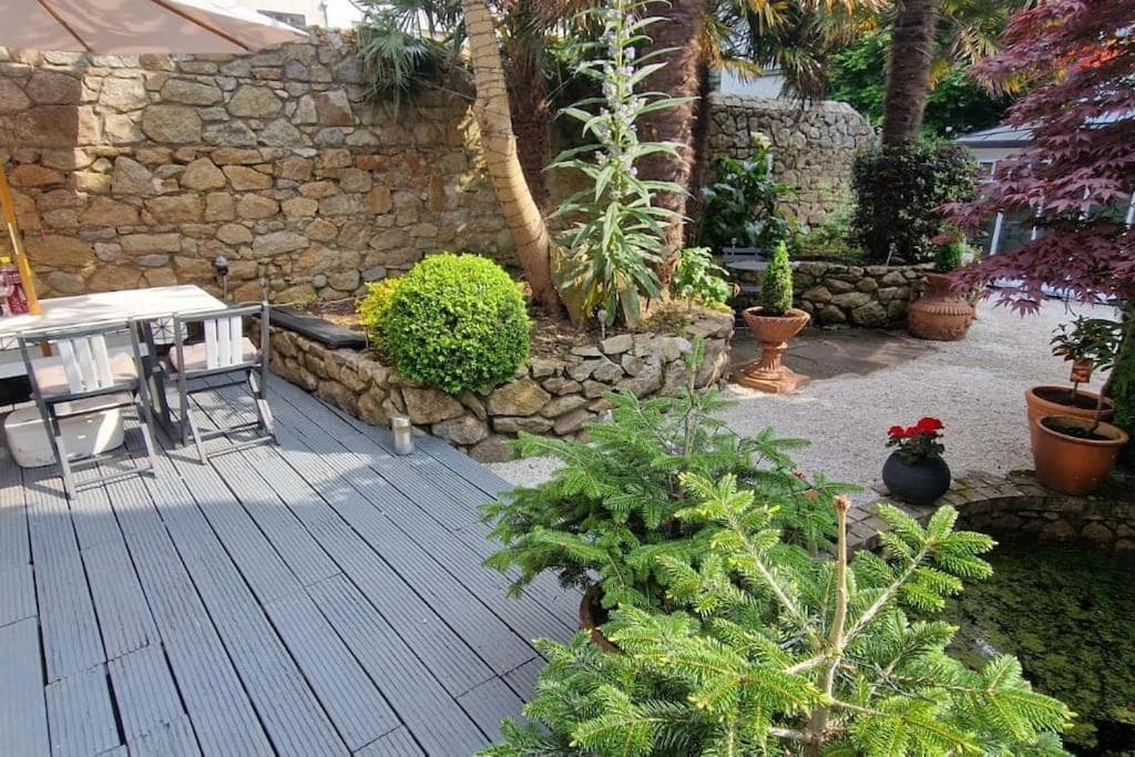 Hideaway Garden Paradise photo 5