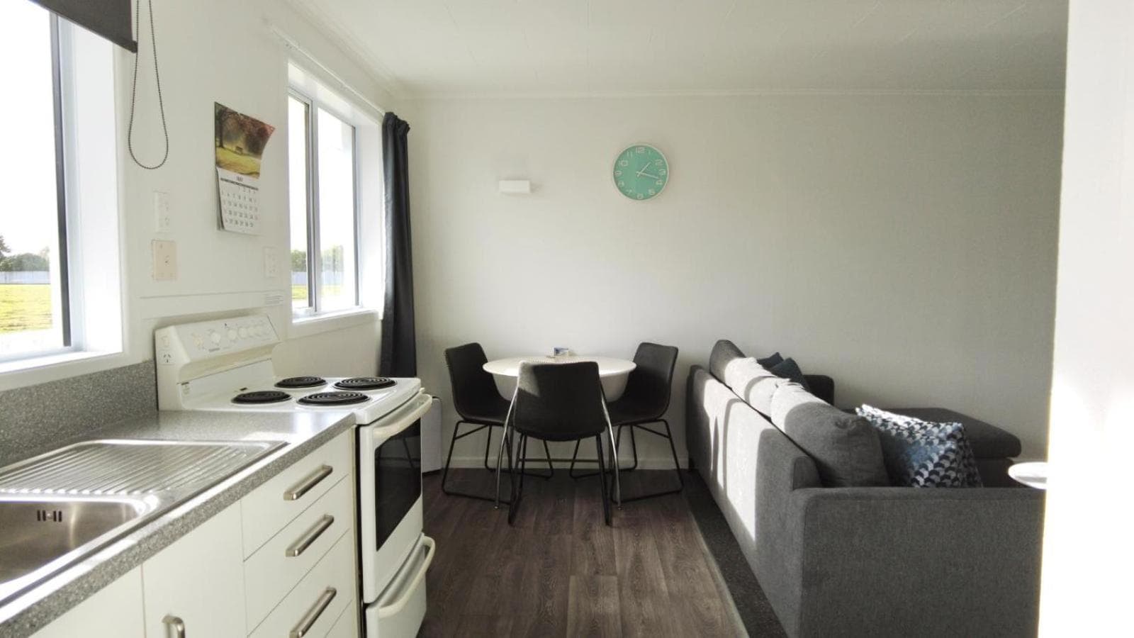 554 Moana Court Motel photo 2