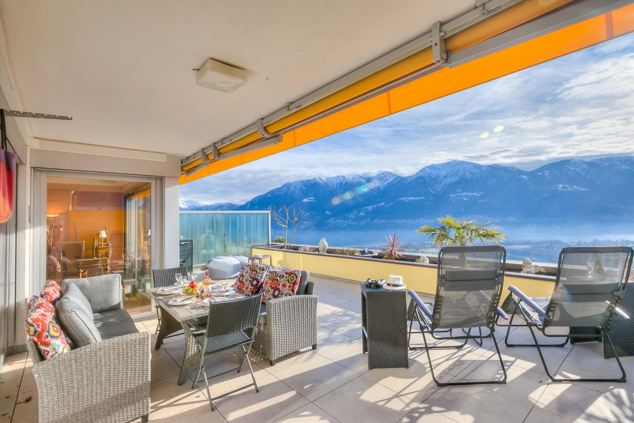 Panorama Maggiore Apartment with Pool in Locarno - Happy Rentals