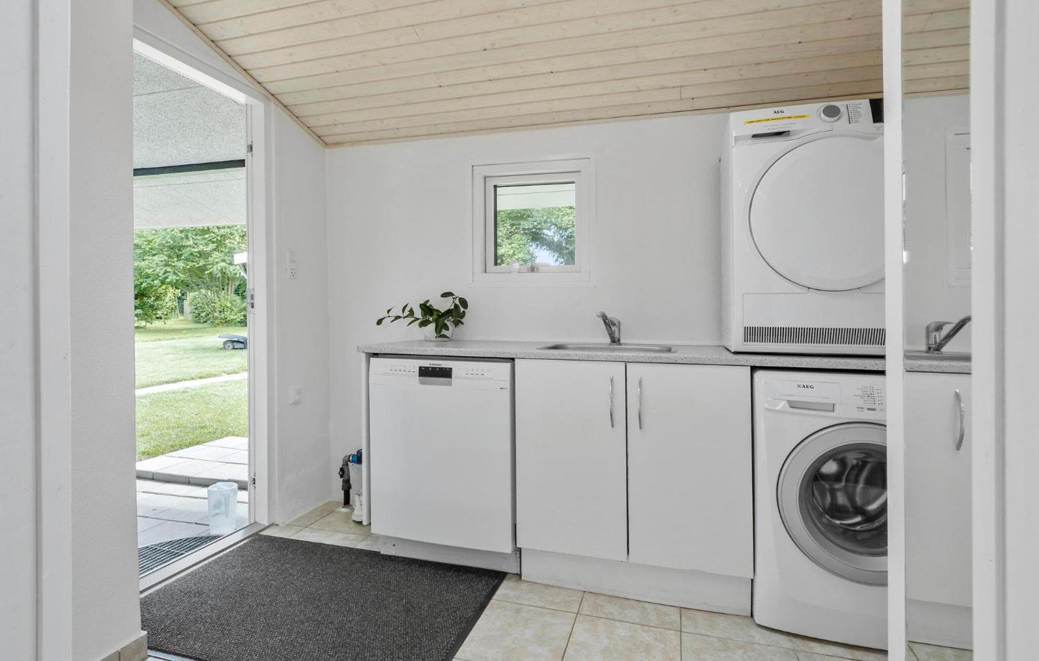 Nice Home In Hejls With Sauna photo 6