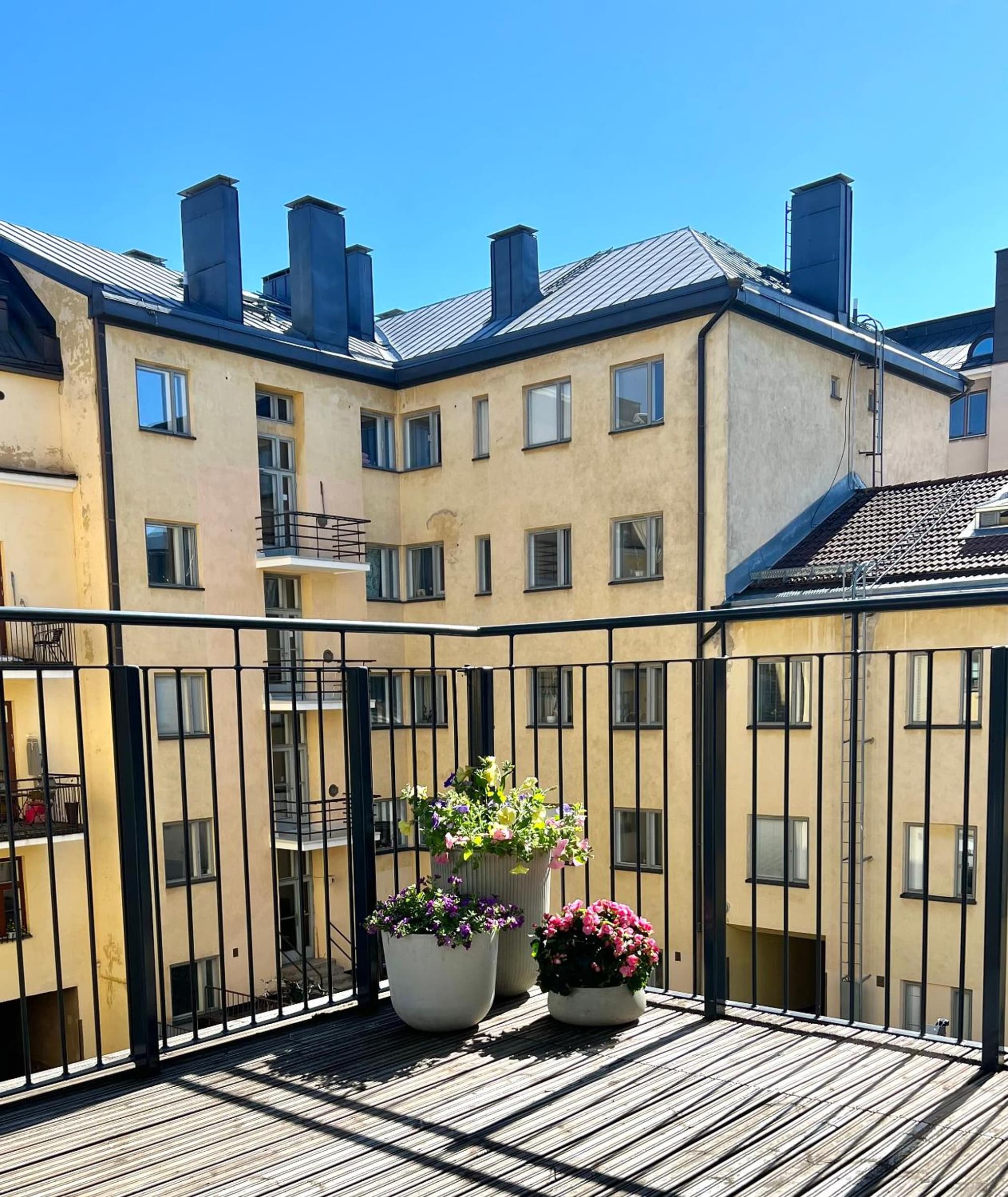 modern apartment with private terrace photo 5