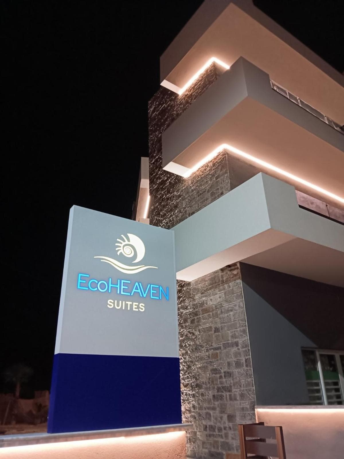 EcoHeaven Suites