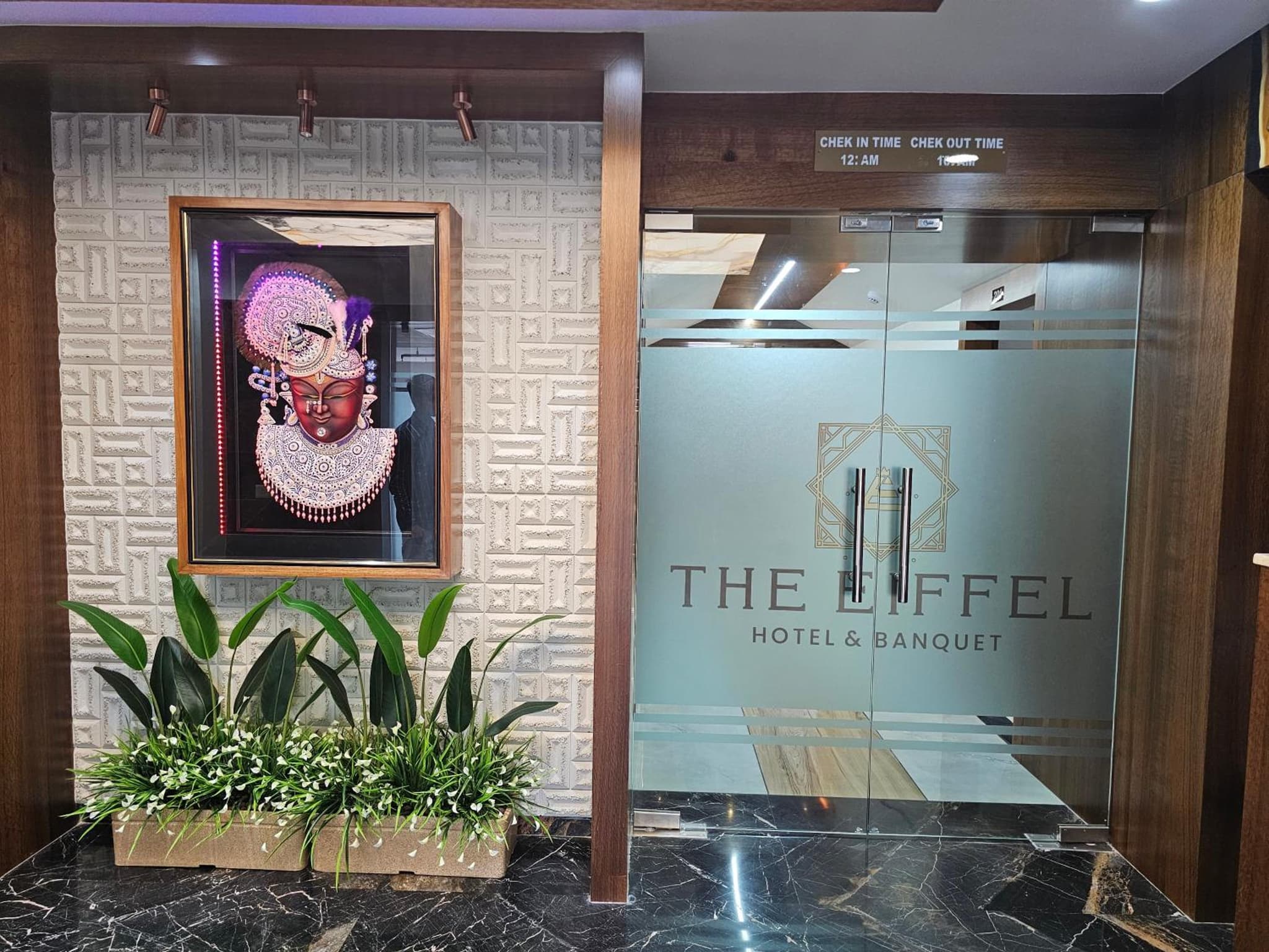 The Eiffel Hotel & Banquet photo 7
