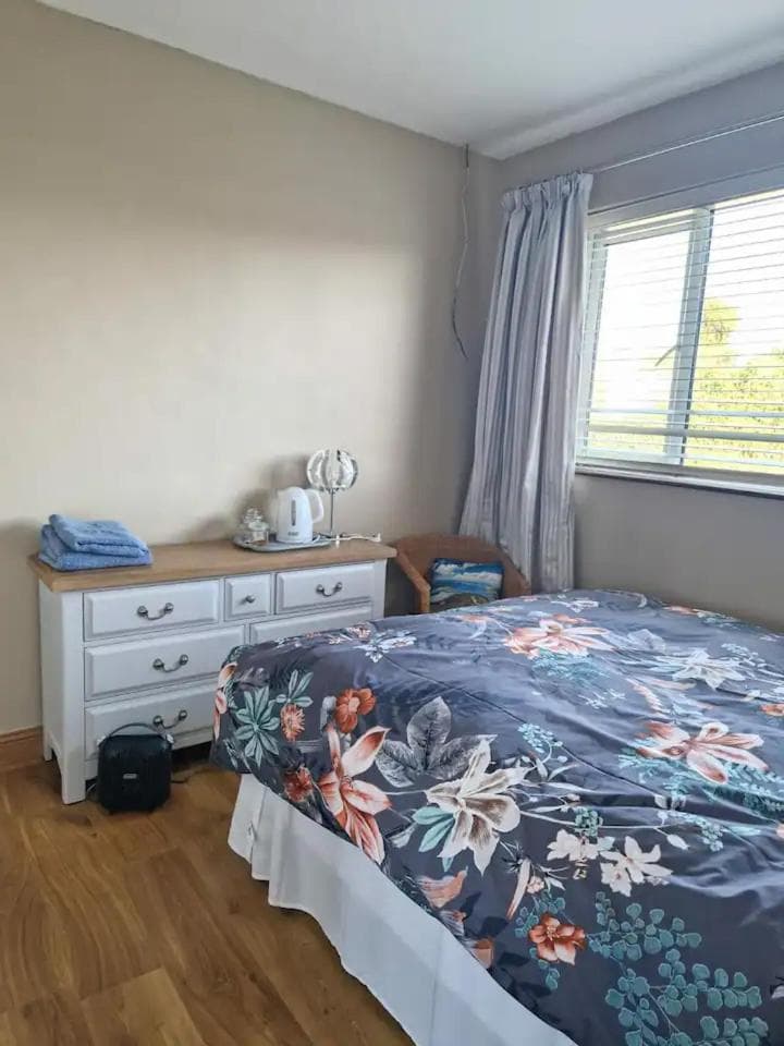 Private double room at Caroline's Guest House, River Street, Clara