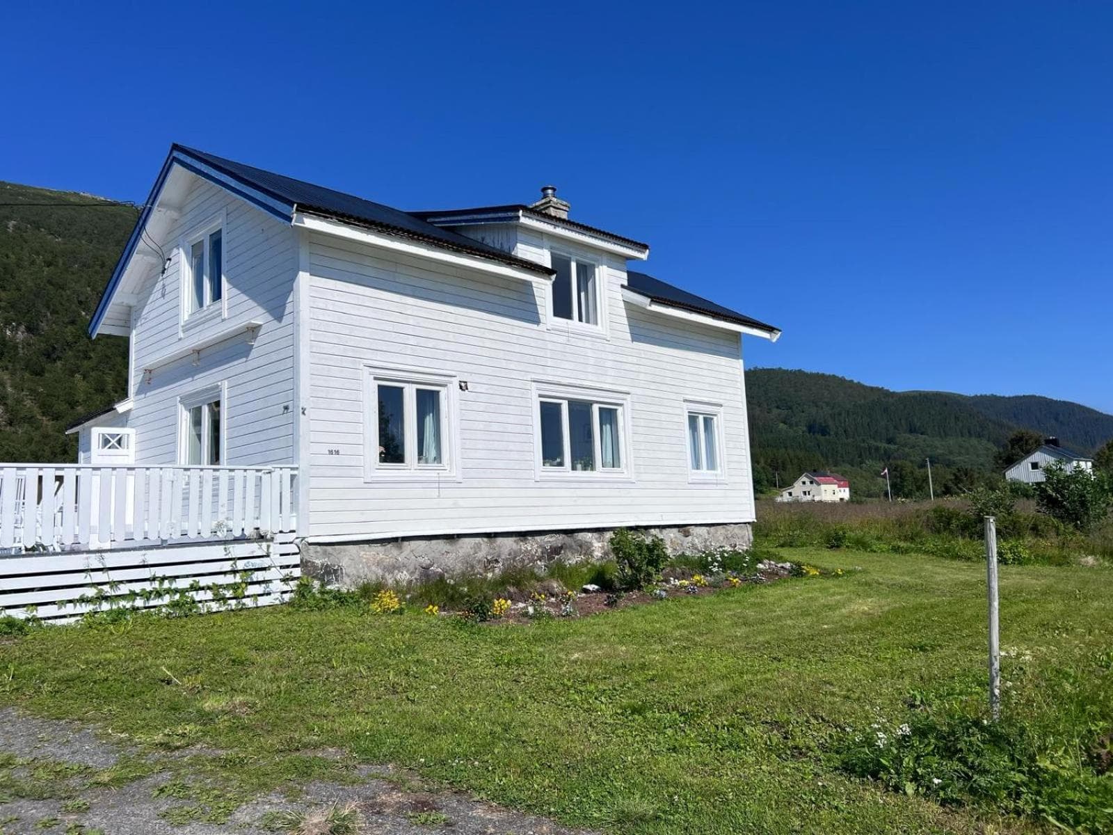 House with Whirlpool photo 5