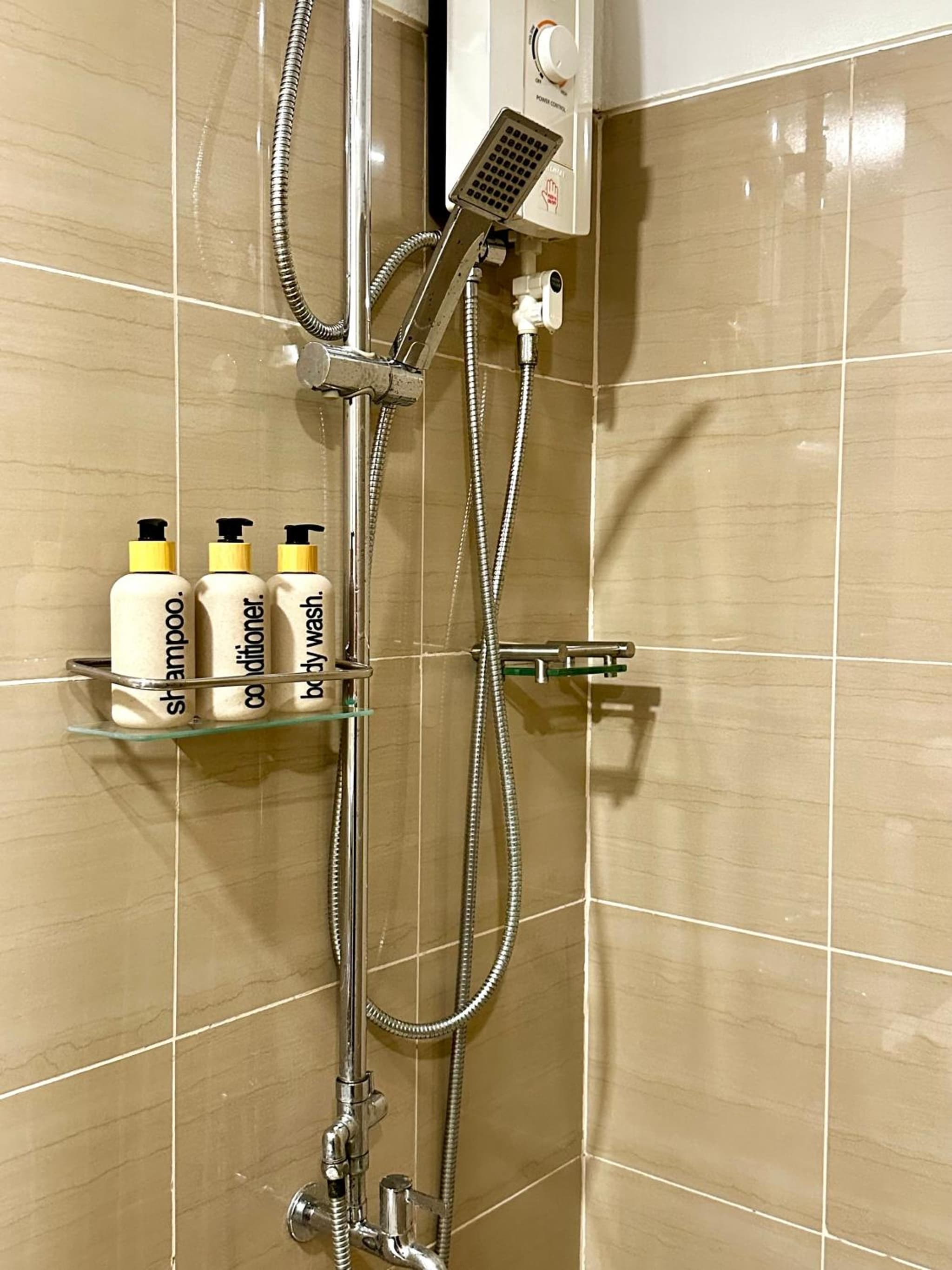 Shore Residences by Premier Suites photo 5