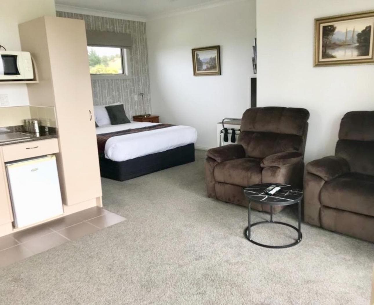 Austin Heights - Kaikoura photo 8