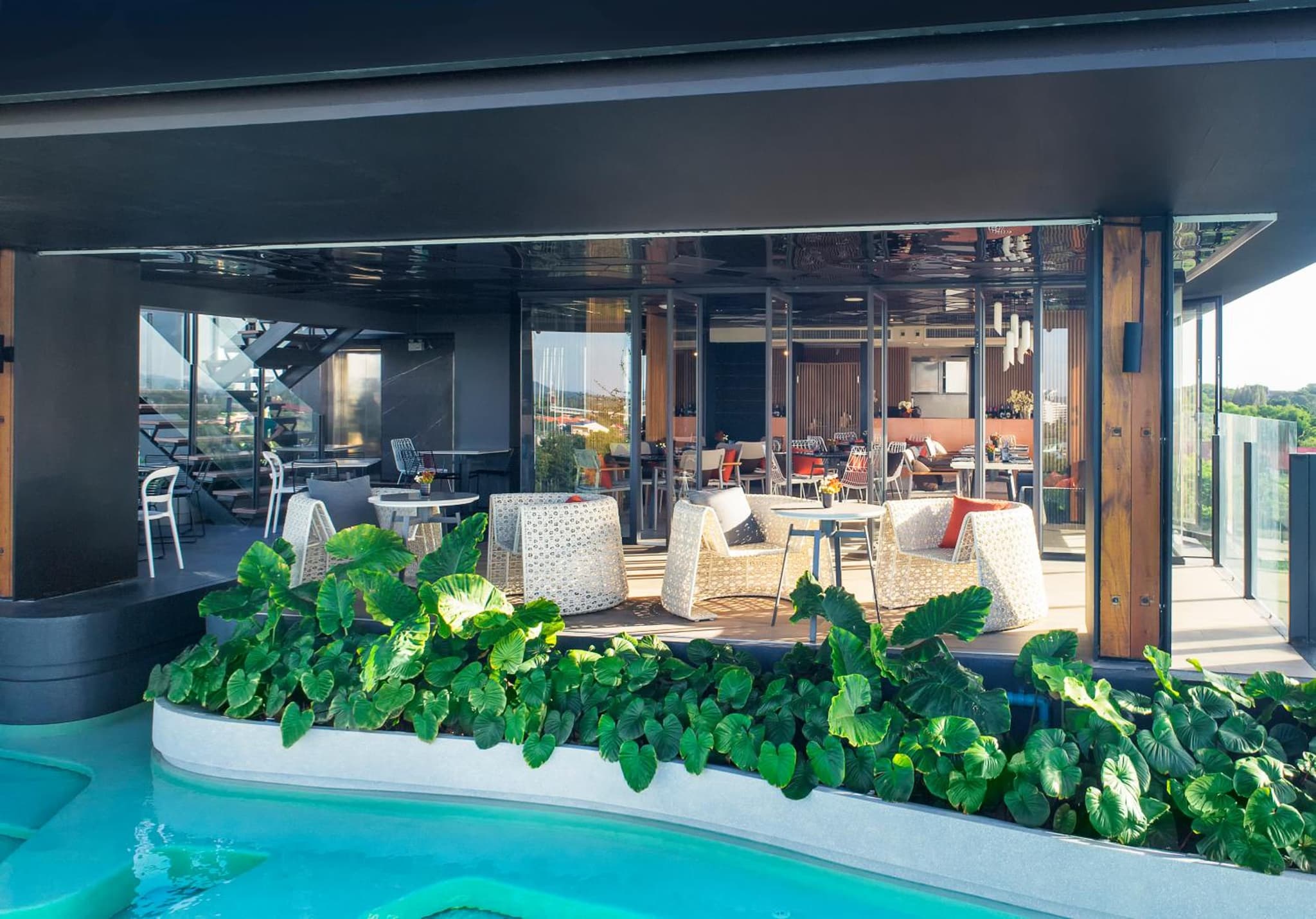 Seaphere Pattaya Hotel by Elite Suites photo 3