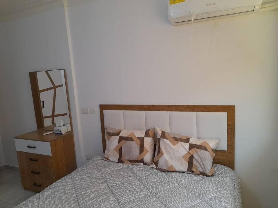Lovely 3-Bedroom Apartment Maadi photo 8