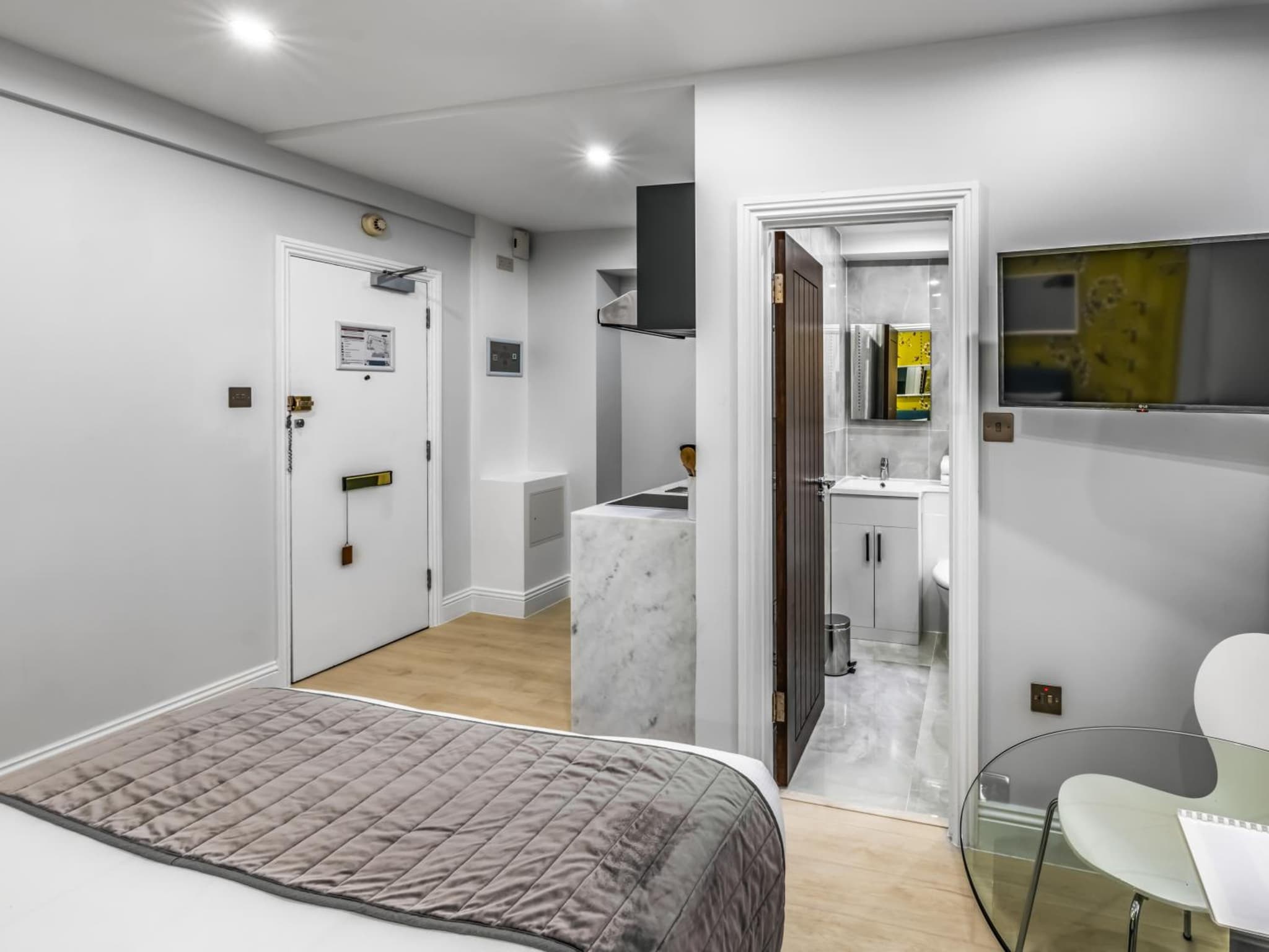 hotel room