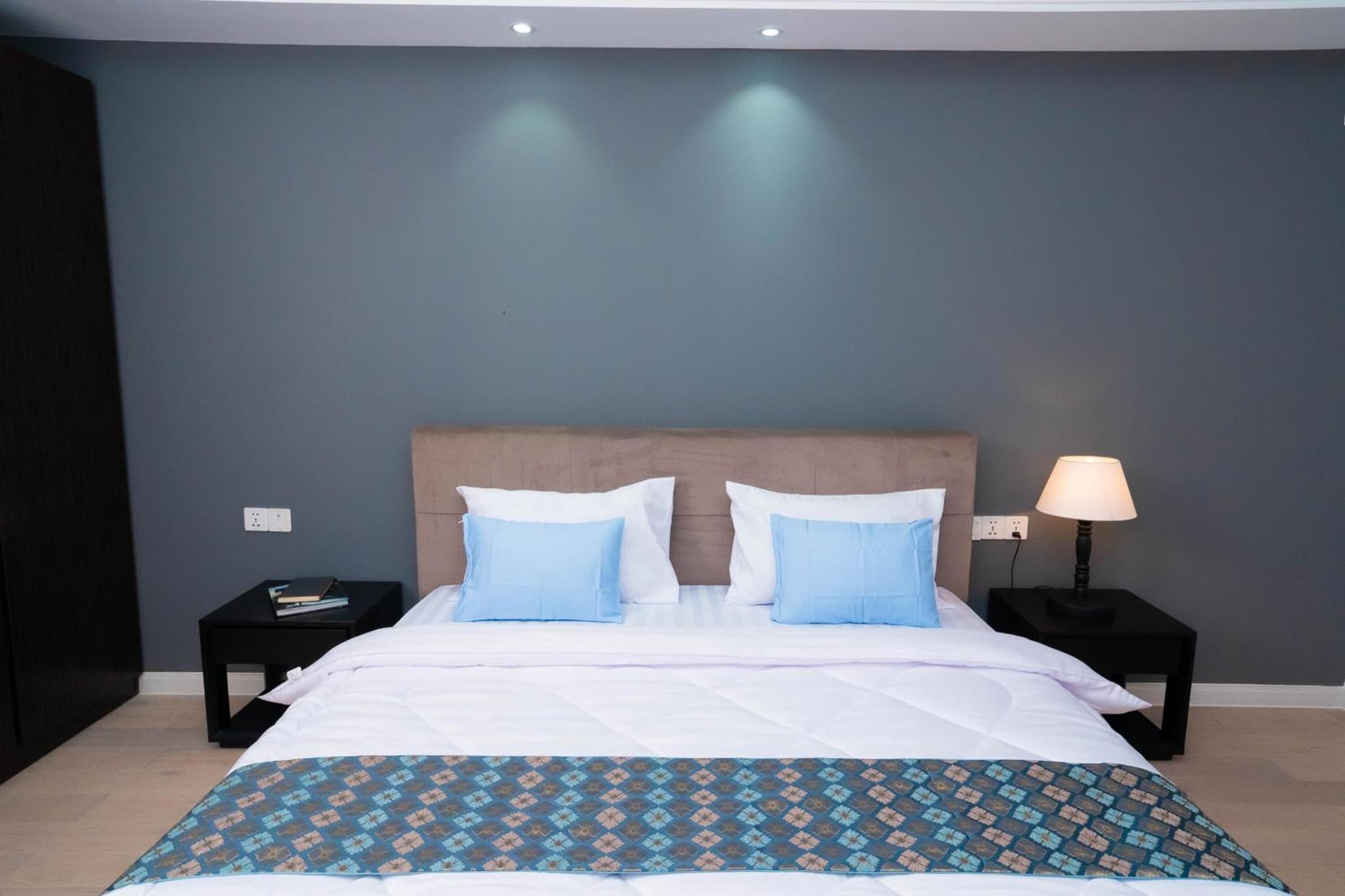 EAST VIEW RESIDENCES Building Tower B#Amazing view! access Phnom Penh! Max 2-4ppl photo 9