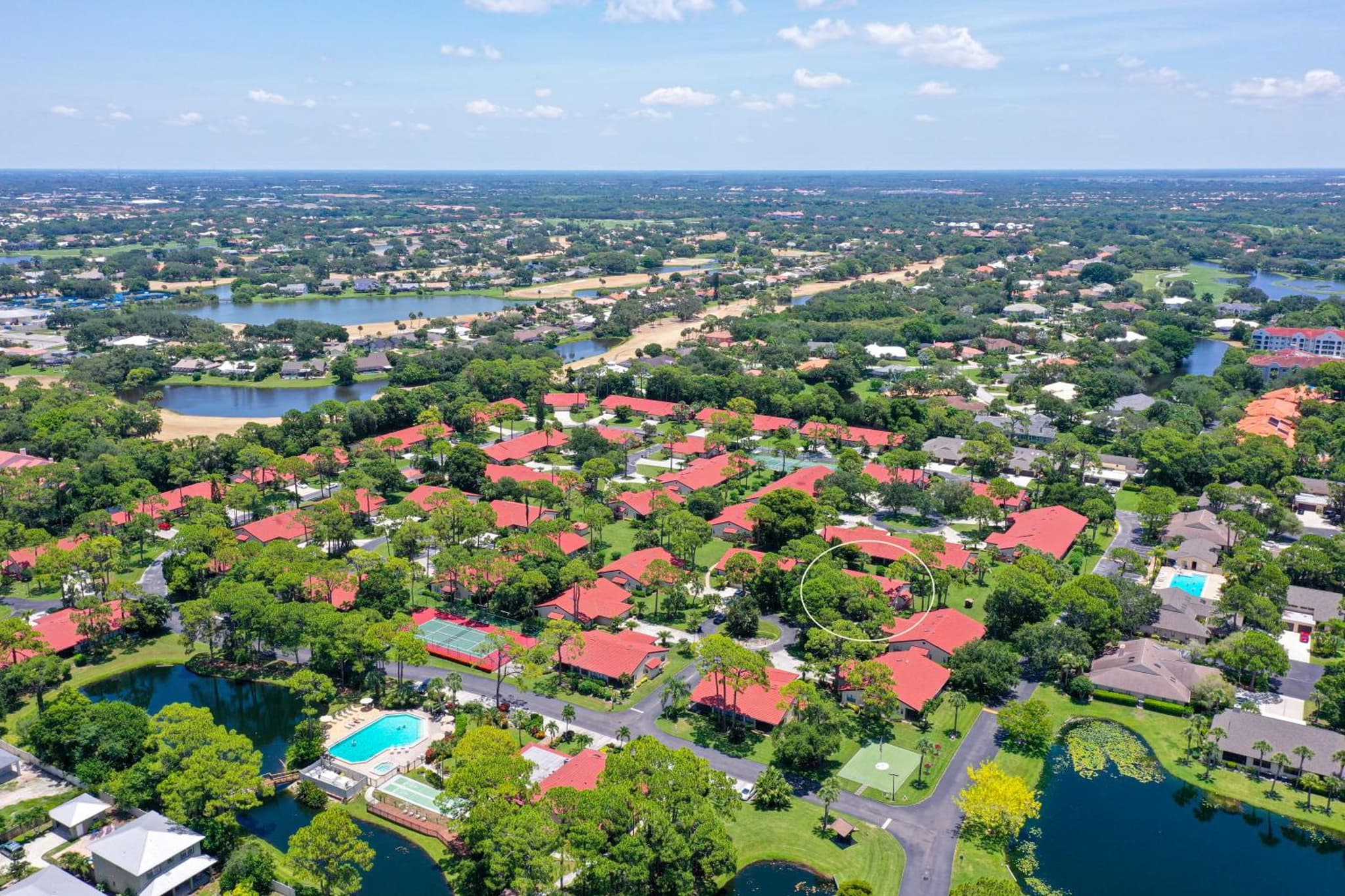 Siesta Key Beach Retreat, Pool, Spa & Tennis Villa