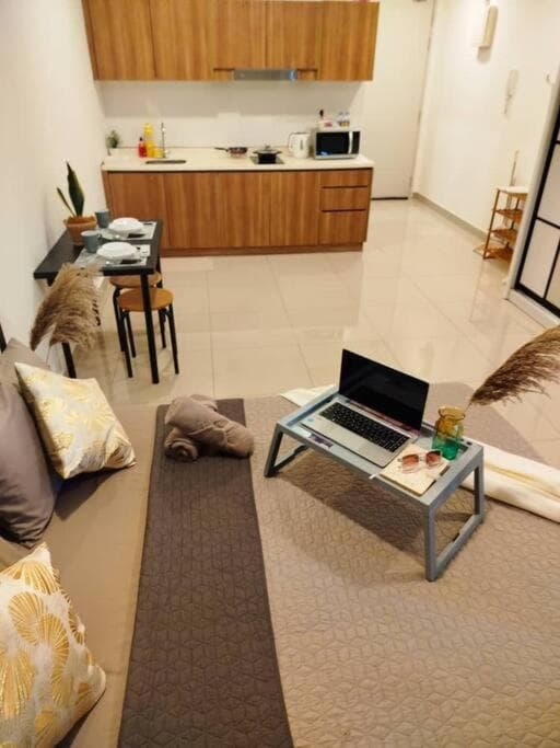 Cozy Haven Queen Studio Free Private Parking Netflix photo 7