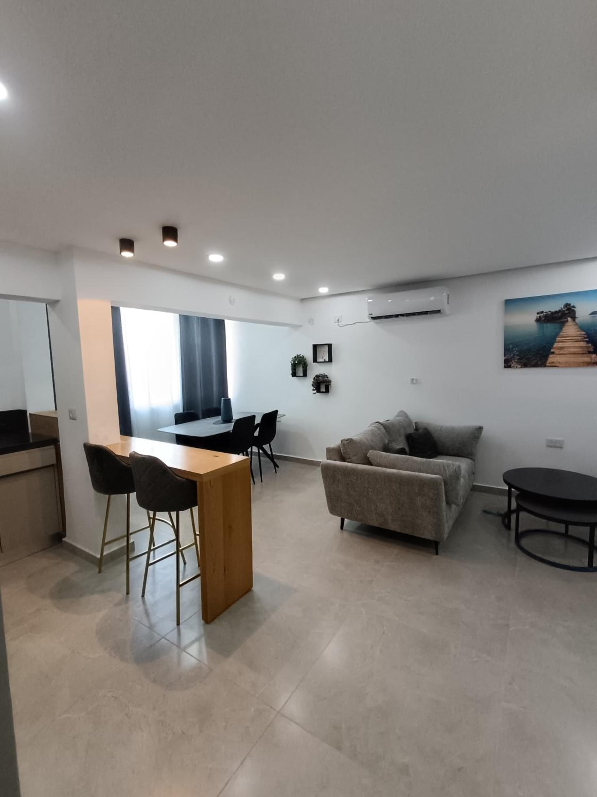 marom apartment