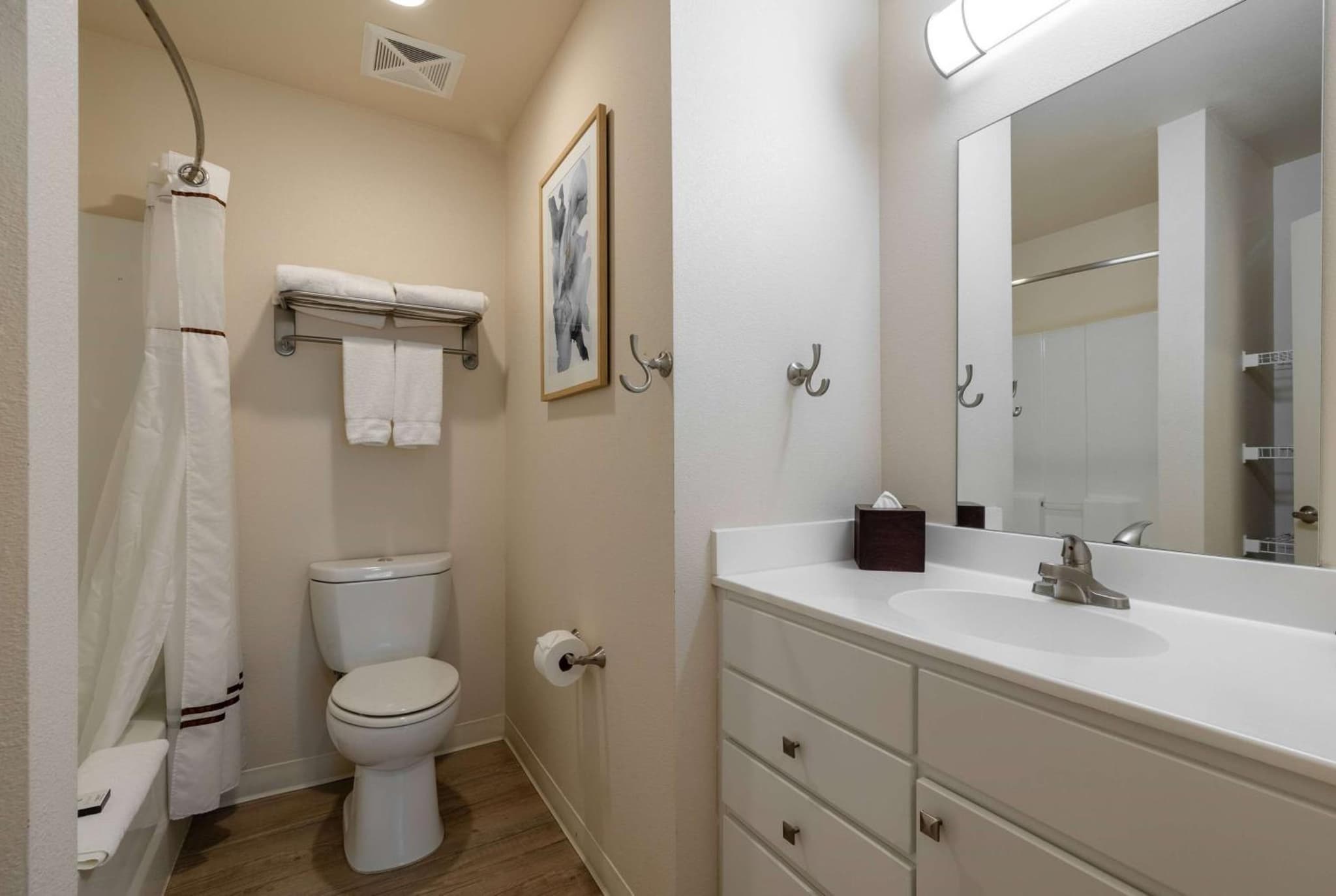 WaterWalk Extended Stay by Wyndham Wichita photo 6