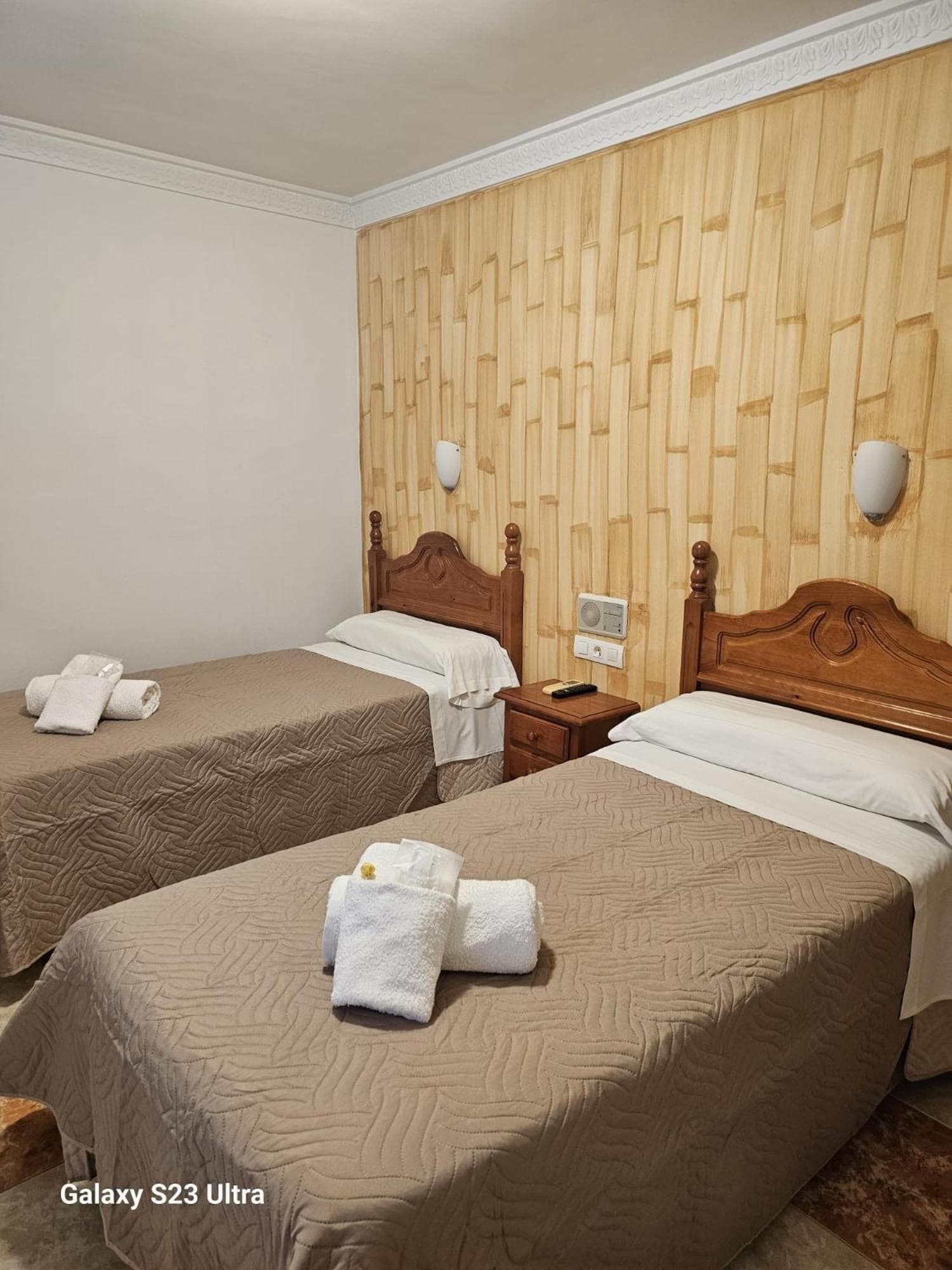 Hotel Virgen de los Reyes photo 3