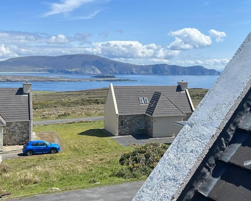 Spectacular Ocean Views in Tranquil and Private Location