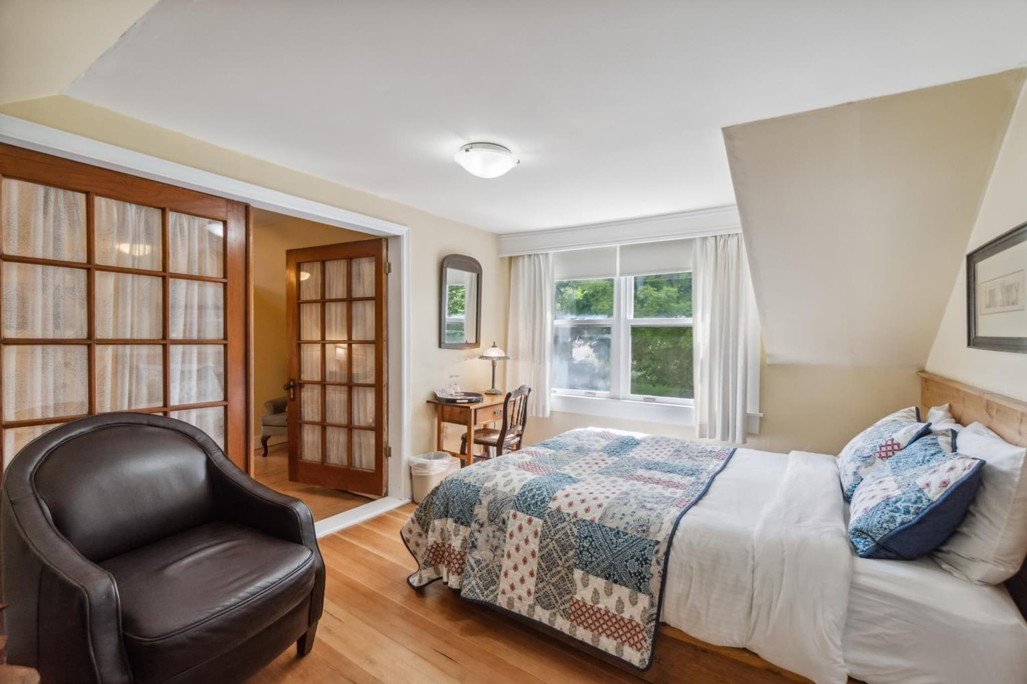Farmhouse Inn B&B photo 9