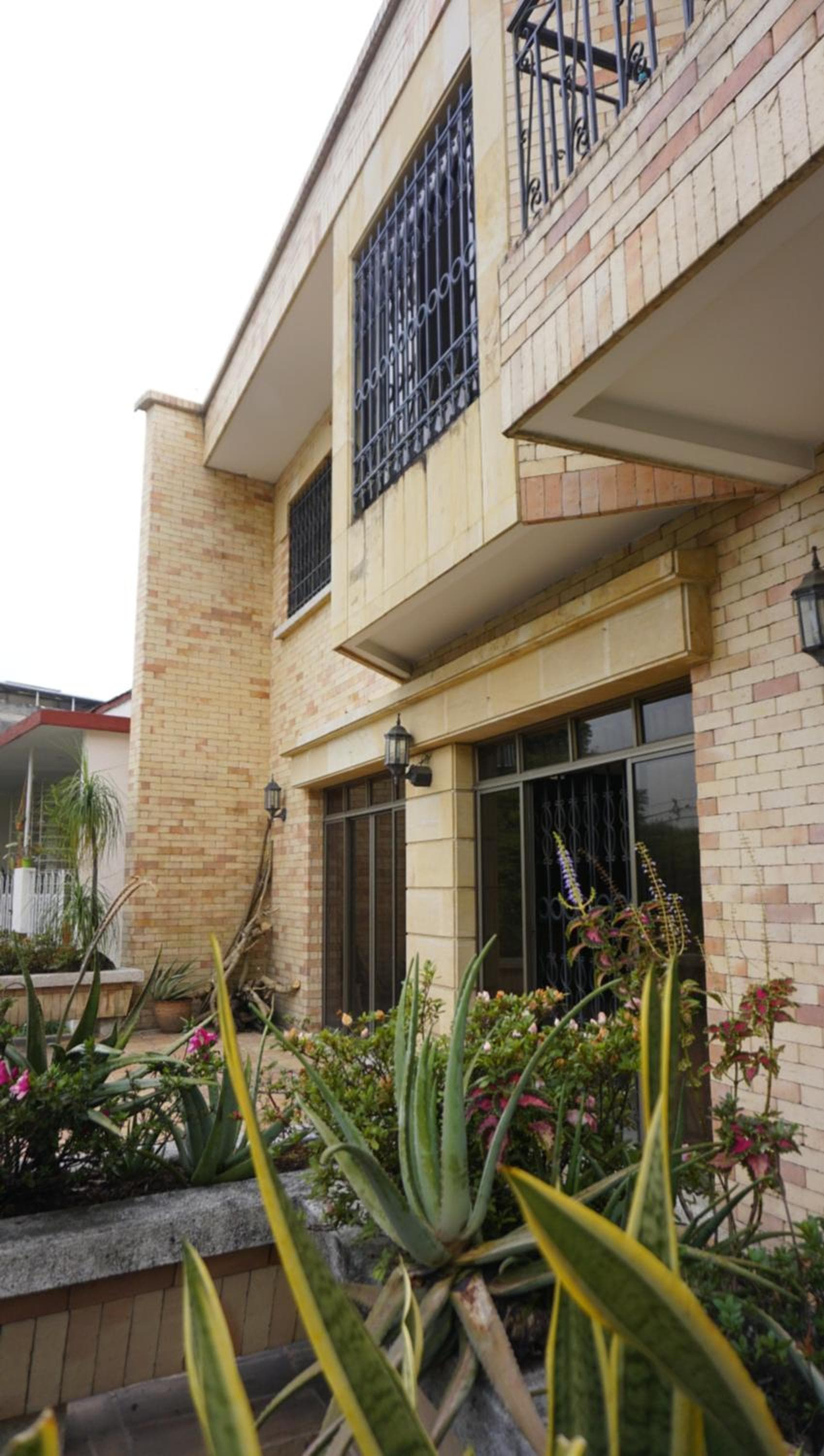 La Clave Hostel