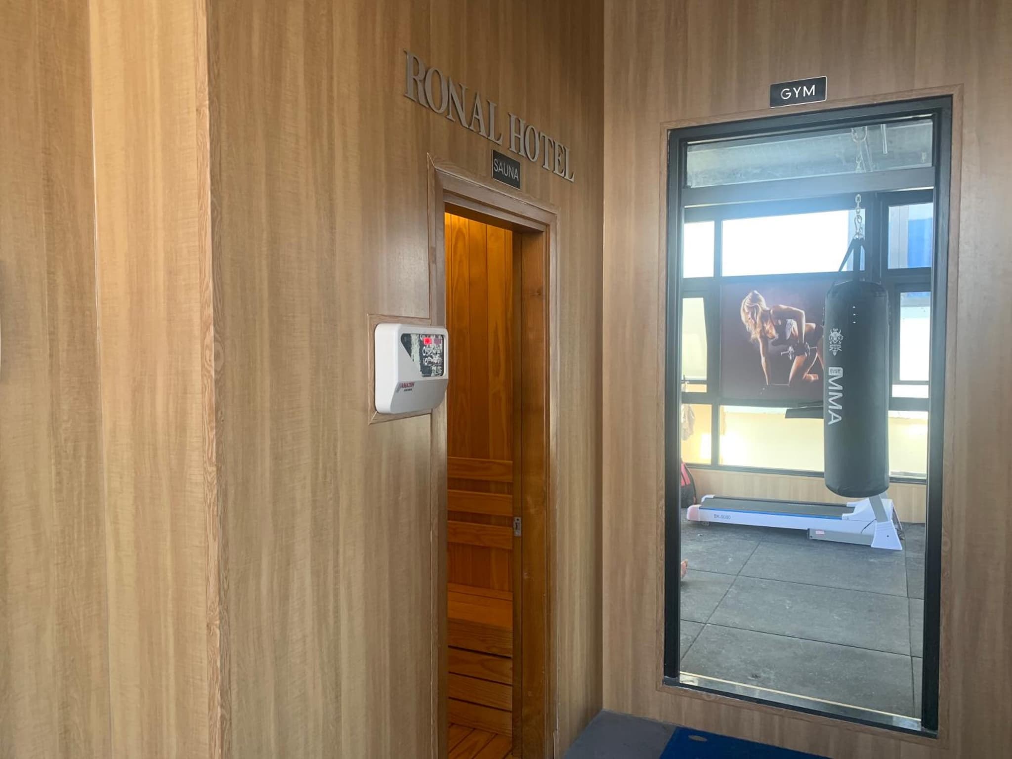 Ronal hotel photo 8