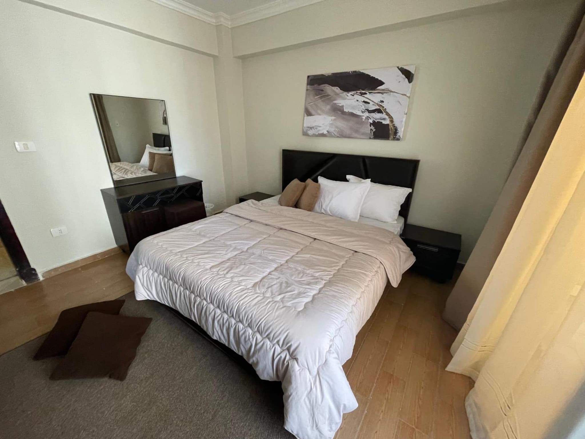 amazing two bedroom apartement photo 5