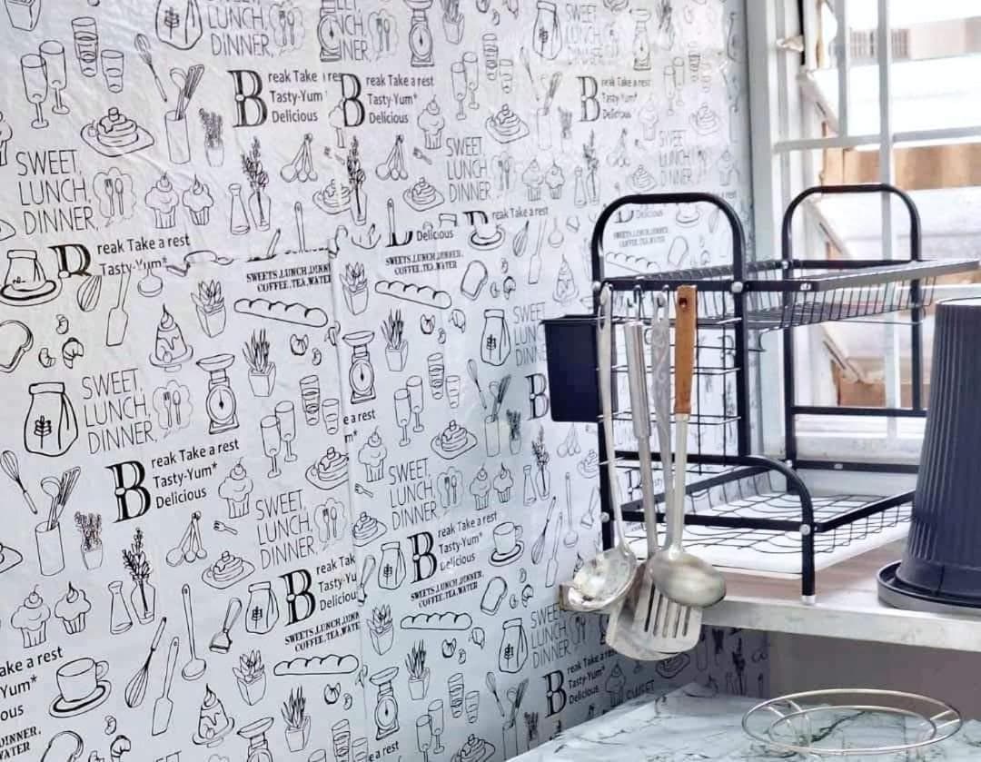 Studio Room Bourgenvilla Jalan Budiman Batu Burok KTrg photo 9