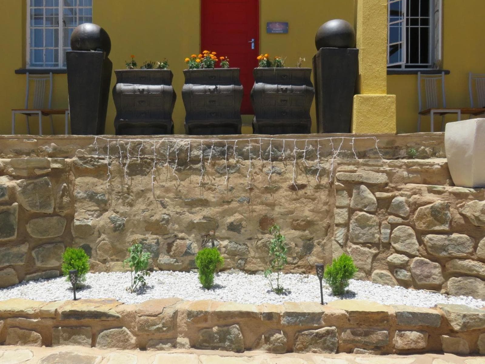 Cobblestone Court photo 7