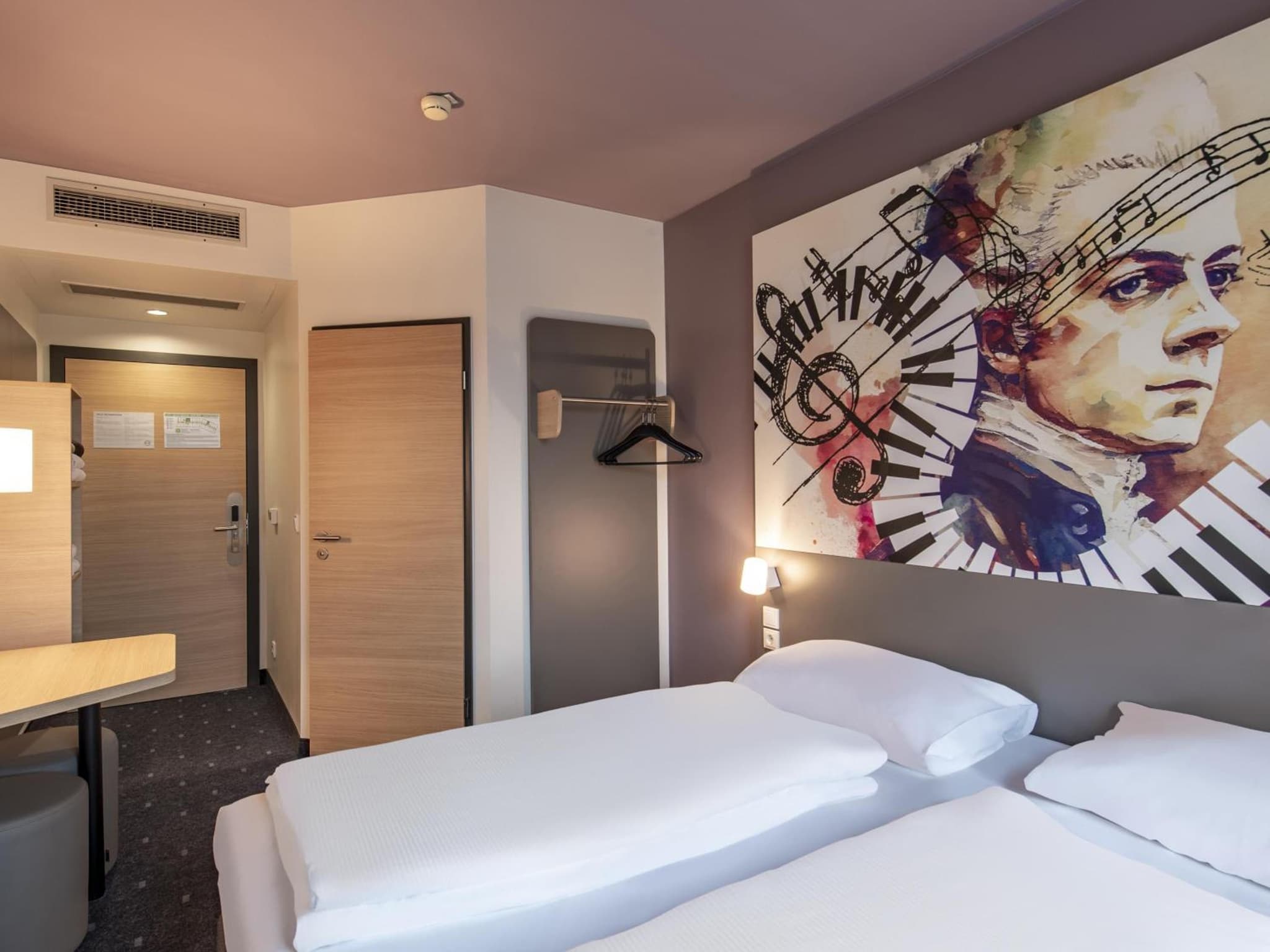 B&B HOTEL Salzburg-Süd photo 6