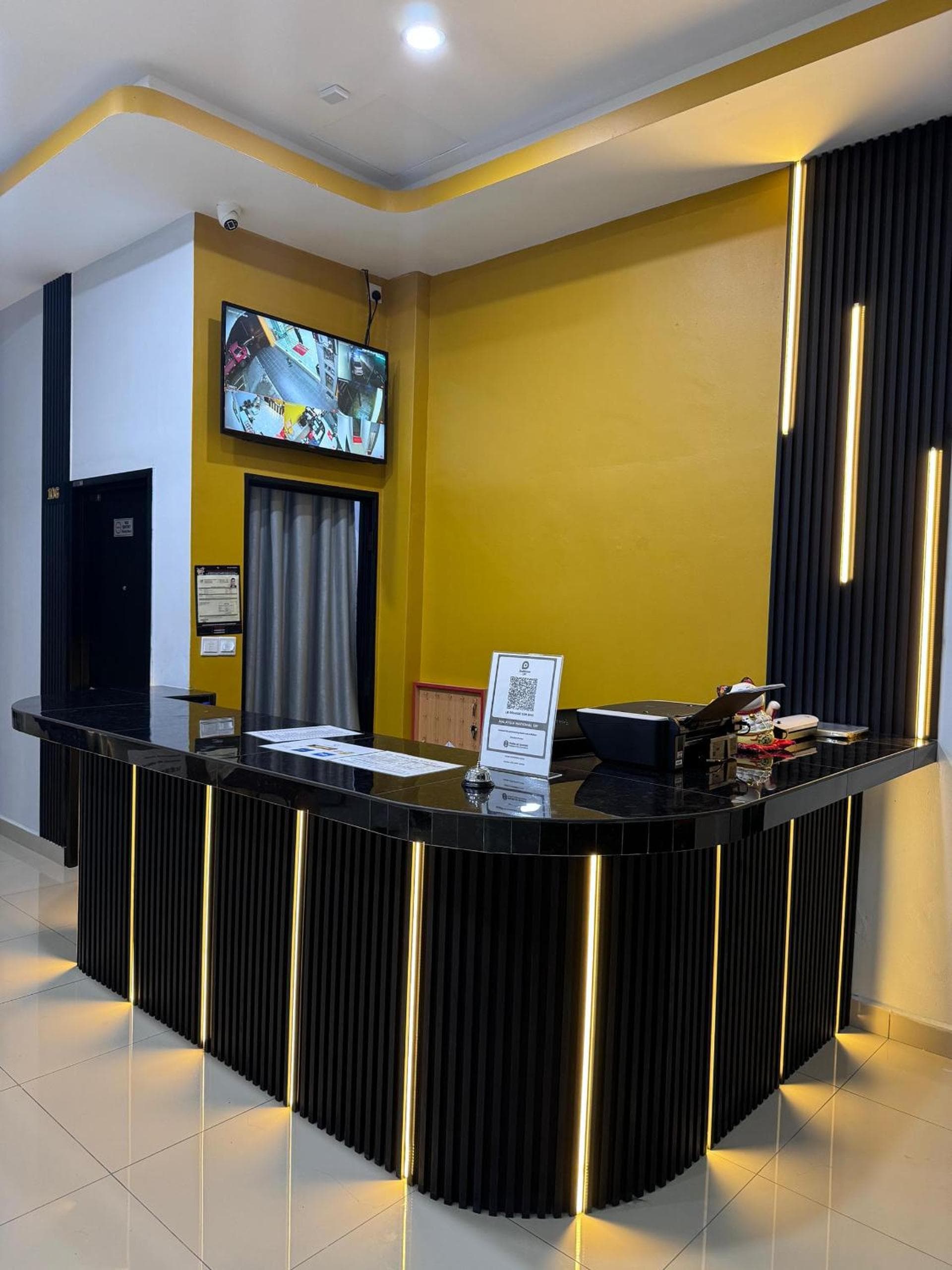 Sunshine Hotel photo 5