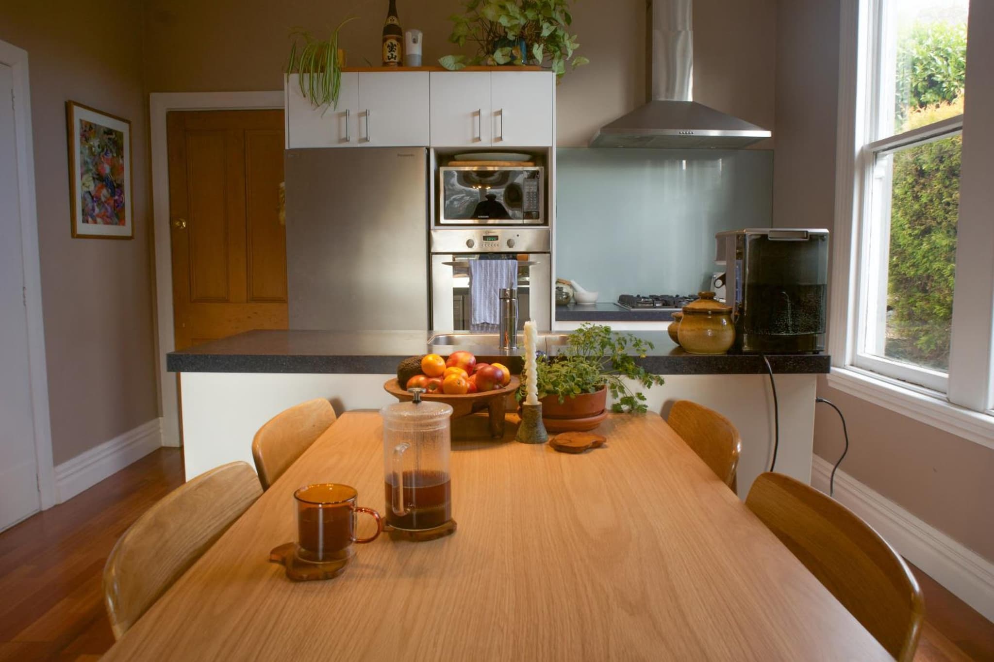 Dunedin delight - sunny, stylish villa photo 2