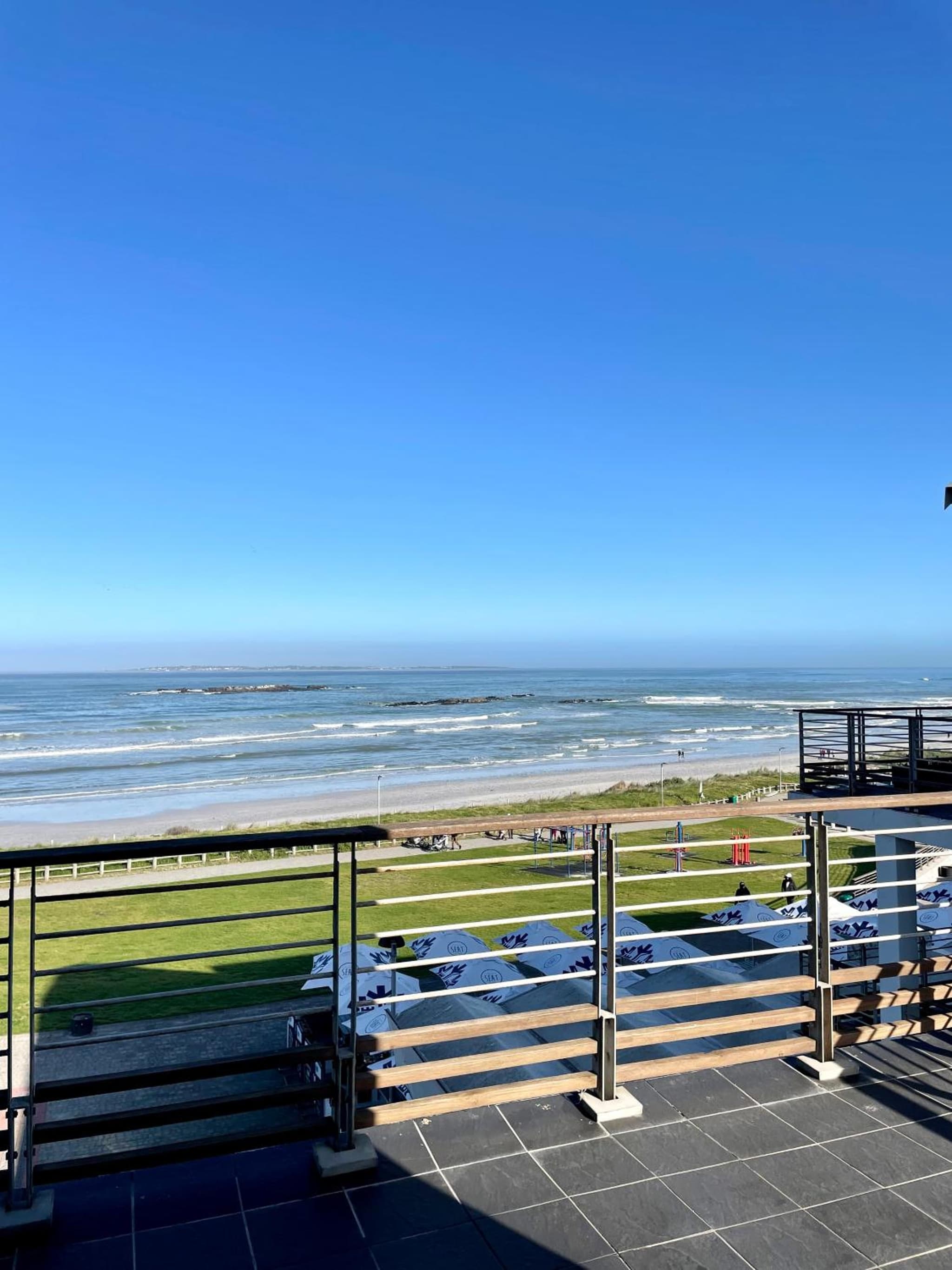 Bloubergstrand Oceanview Escape photo 9