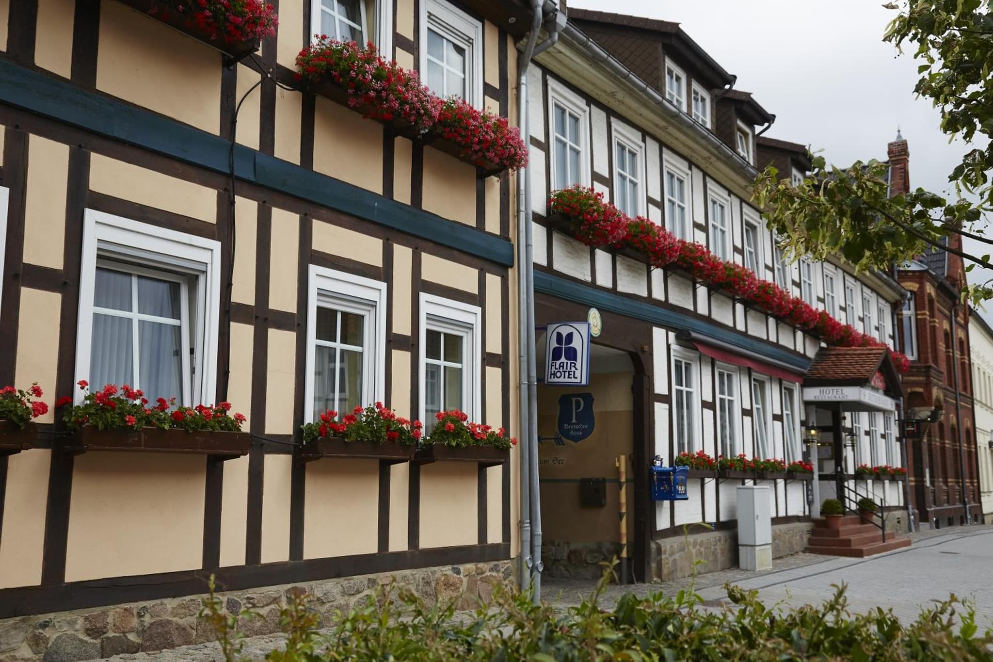 Flair Hotel Deutsches Haus photo 2