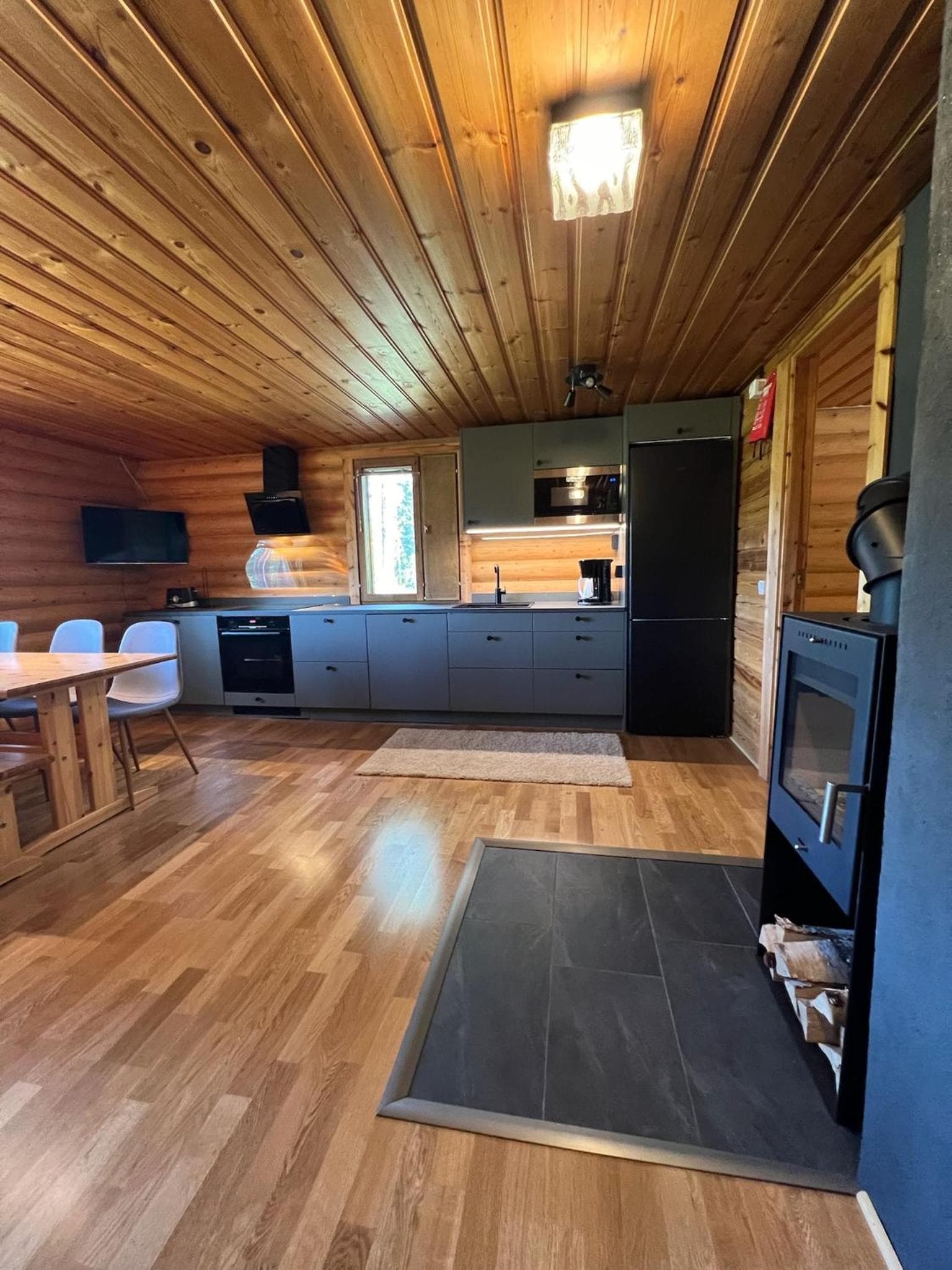 Logcabin, sauna, fireplace, view, kitchen photo 9